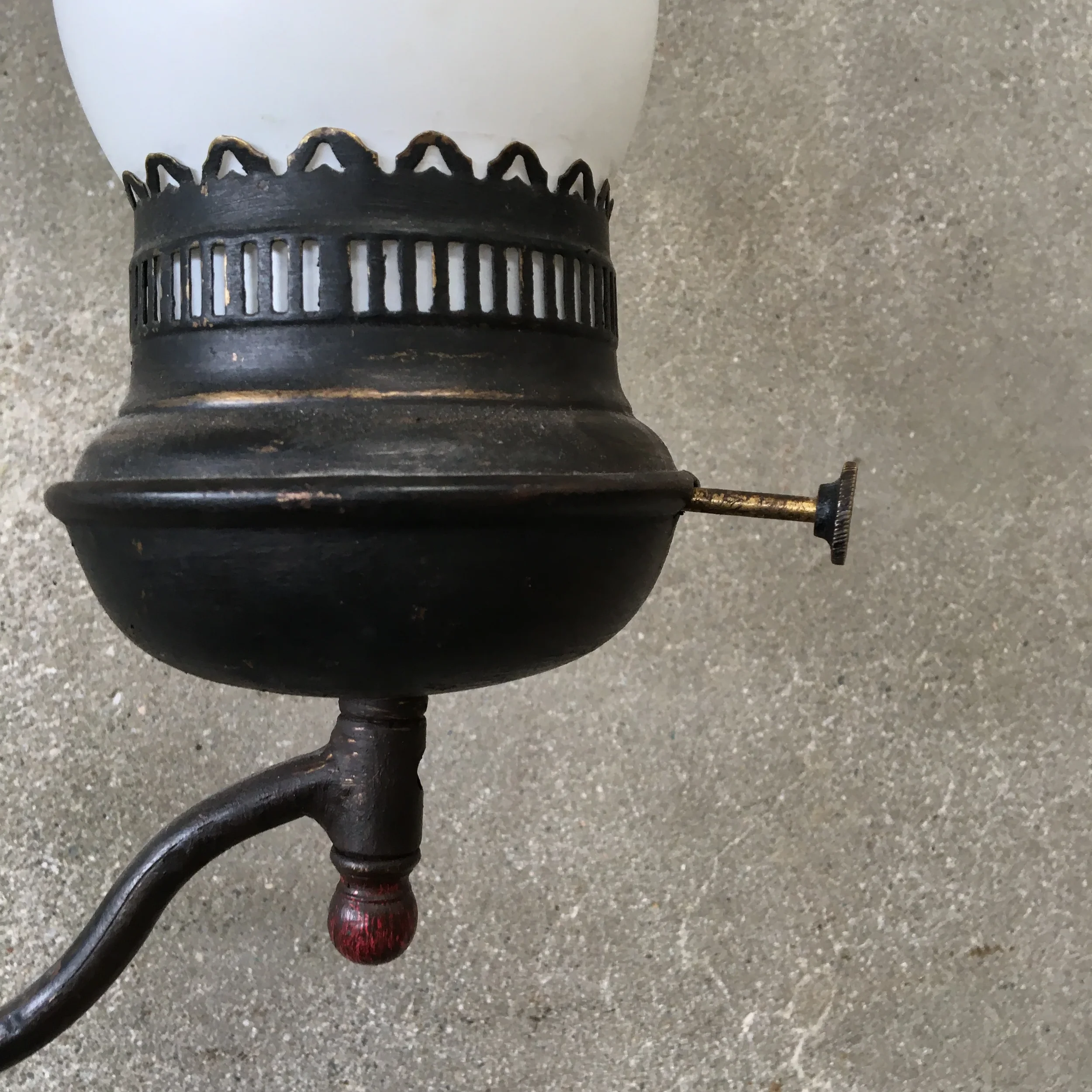 Early Mason MFG Monterey Furniture Iron Lamp 2.webp