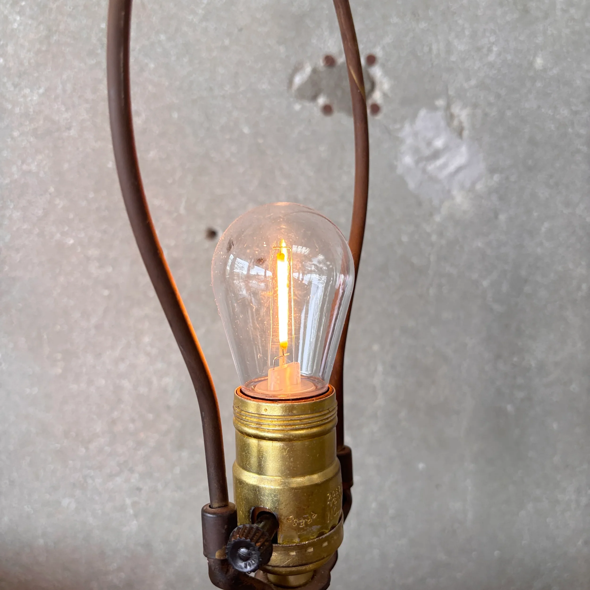 1920's Hand Painted Bauer Era Lamp 5.webp