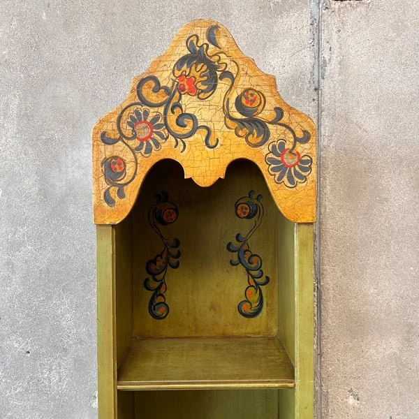 Monterey Furniture Hand Painted Narrow Bookshelf 1930's 1.jpg