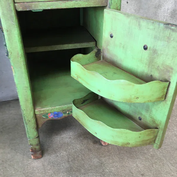 Green Monterey Furniture Desk 6.webp