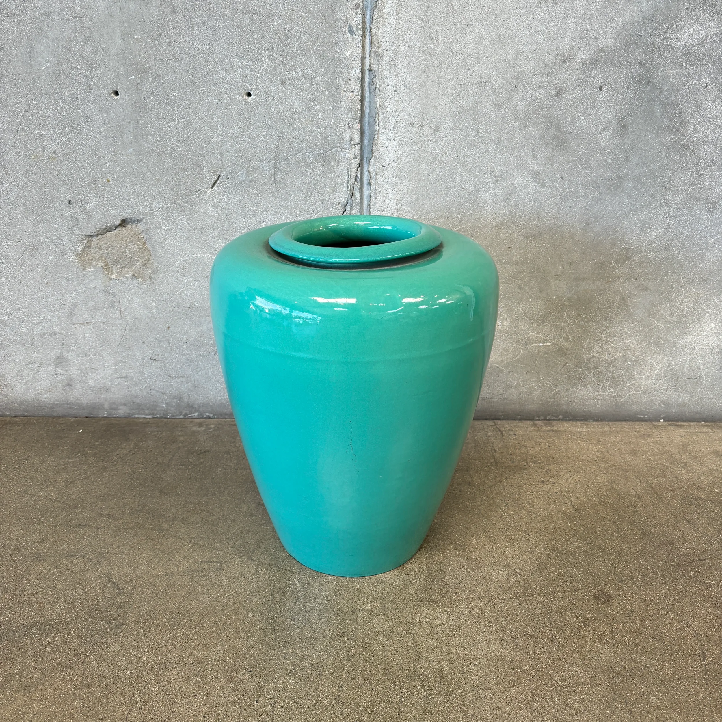 Garden City Oil Jar (Light)