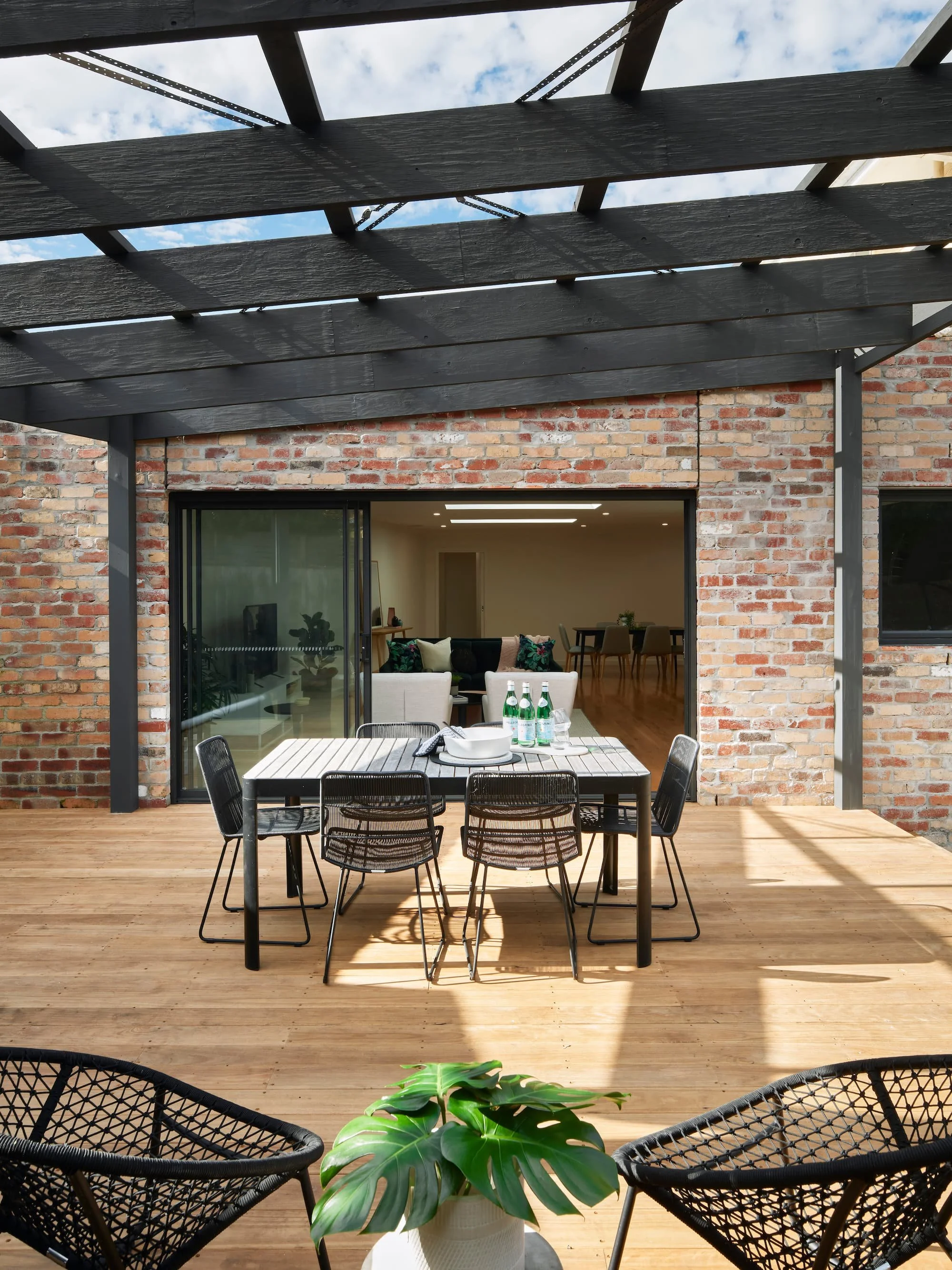 exterior-deck-materials-living-alfresco-design-melbourne (1).jpg