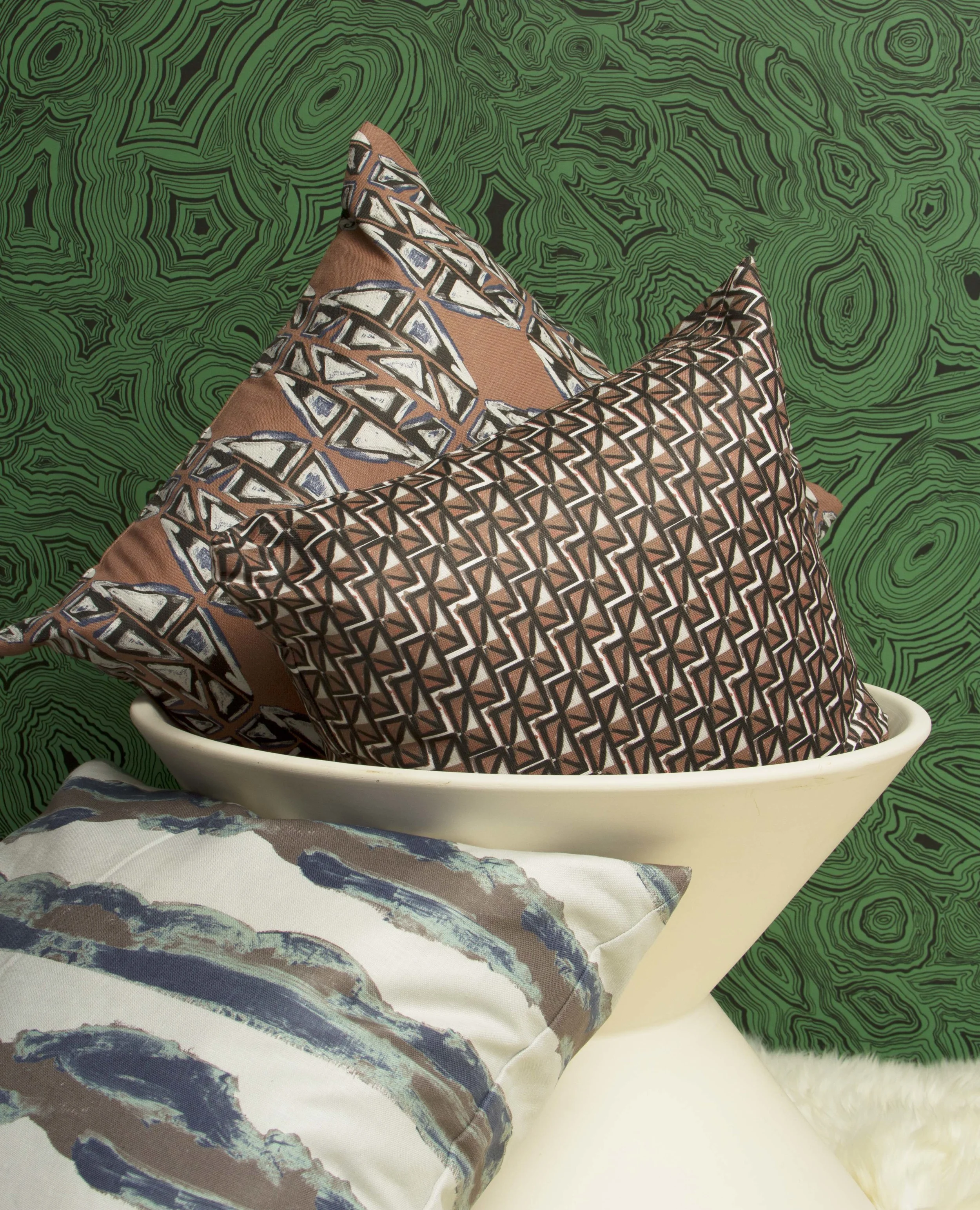 blacos.quartzo.campeche against malachite.jpg