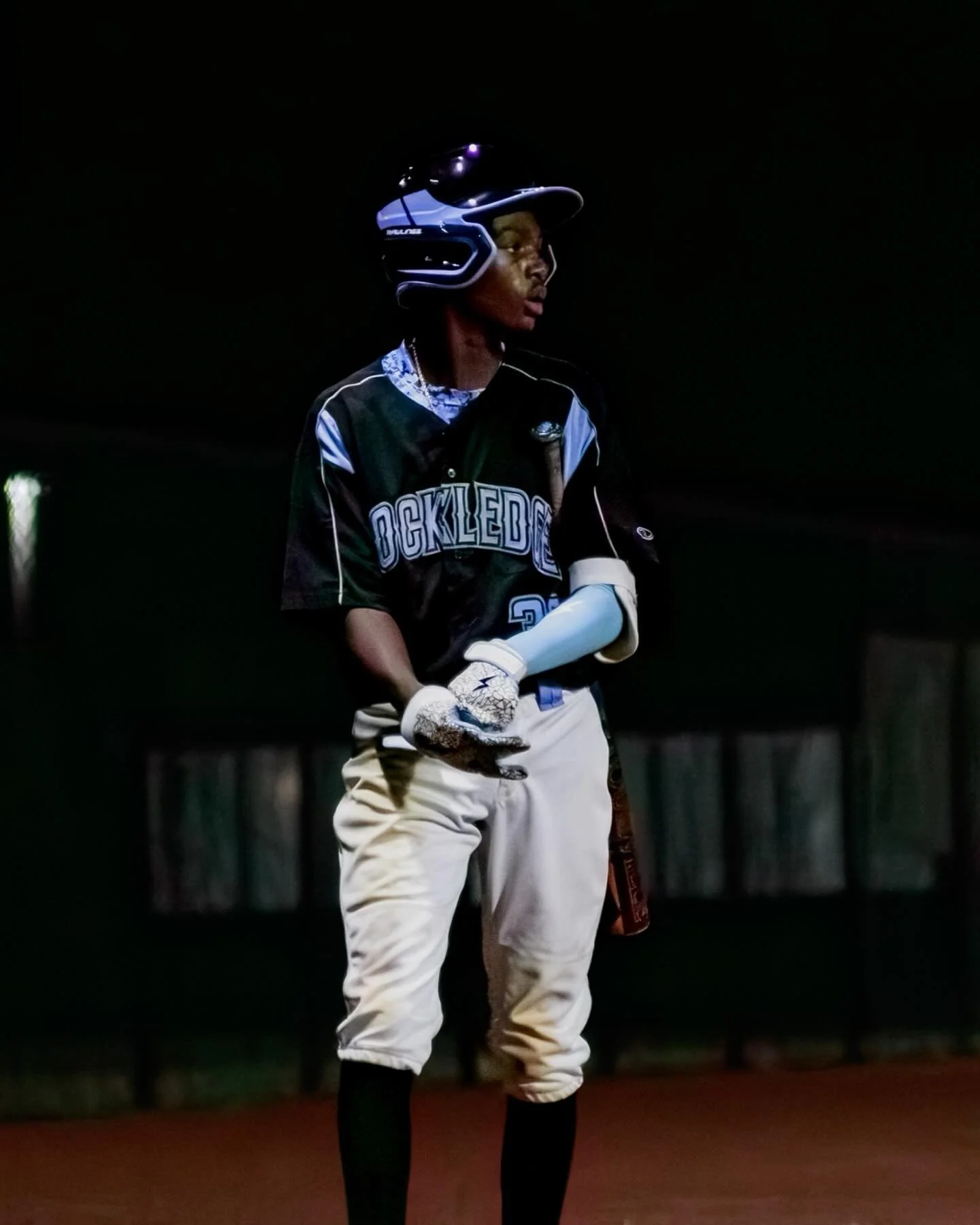 Nothing casual about business 🫡 @rhsraiderbaseball 

@drtanishia 

#brevardcounty #baseball #sportsphotographer
