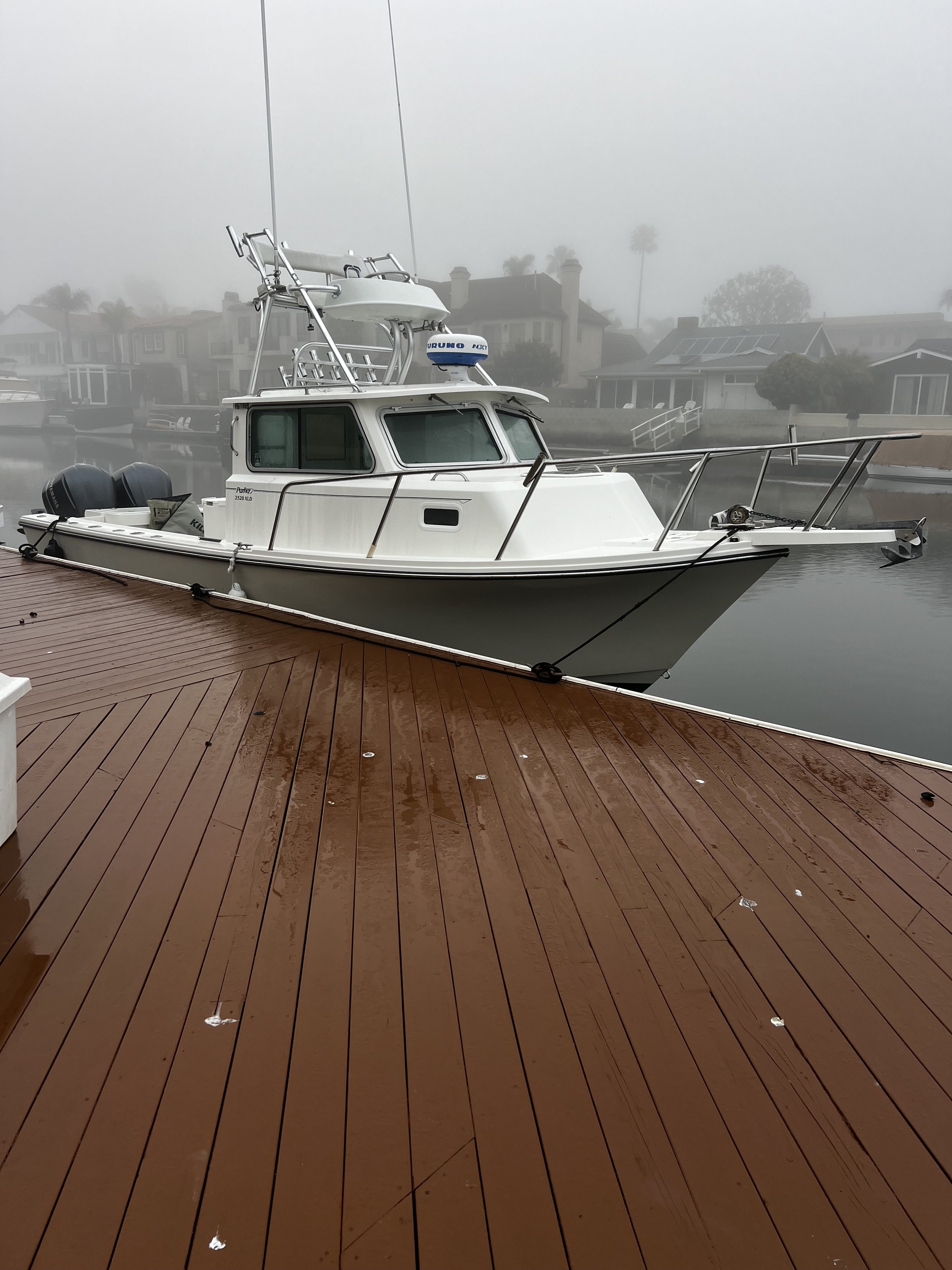 Parker 2520 - the perfect southern California fishing boat