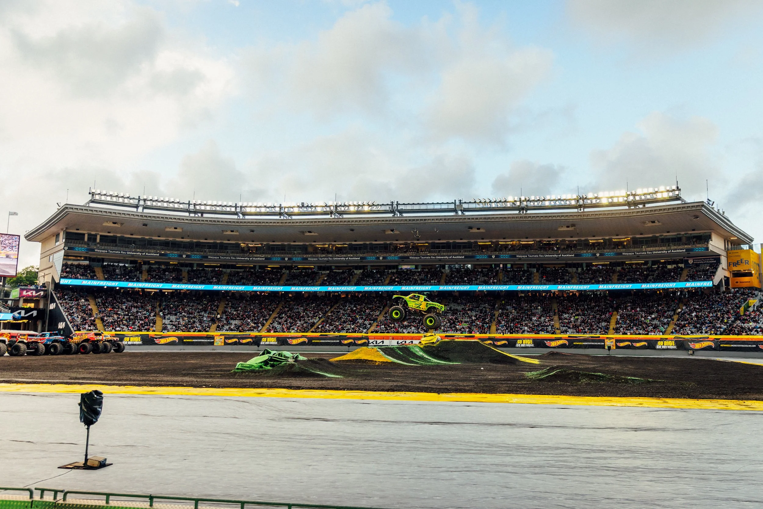 HotWheelsMonsterTrucks_Auckland_4000px-8.JPG