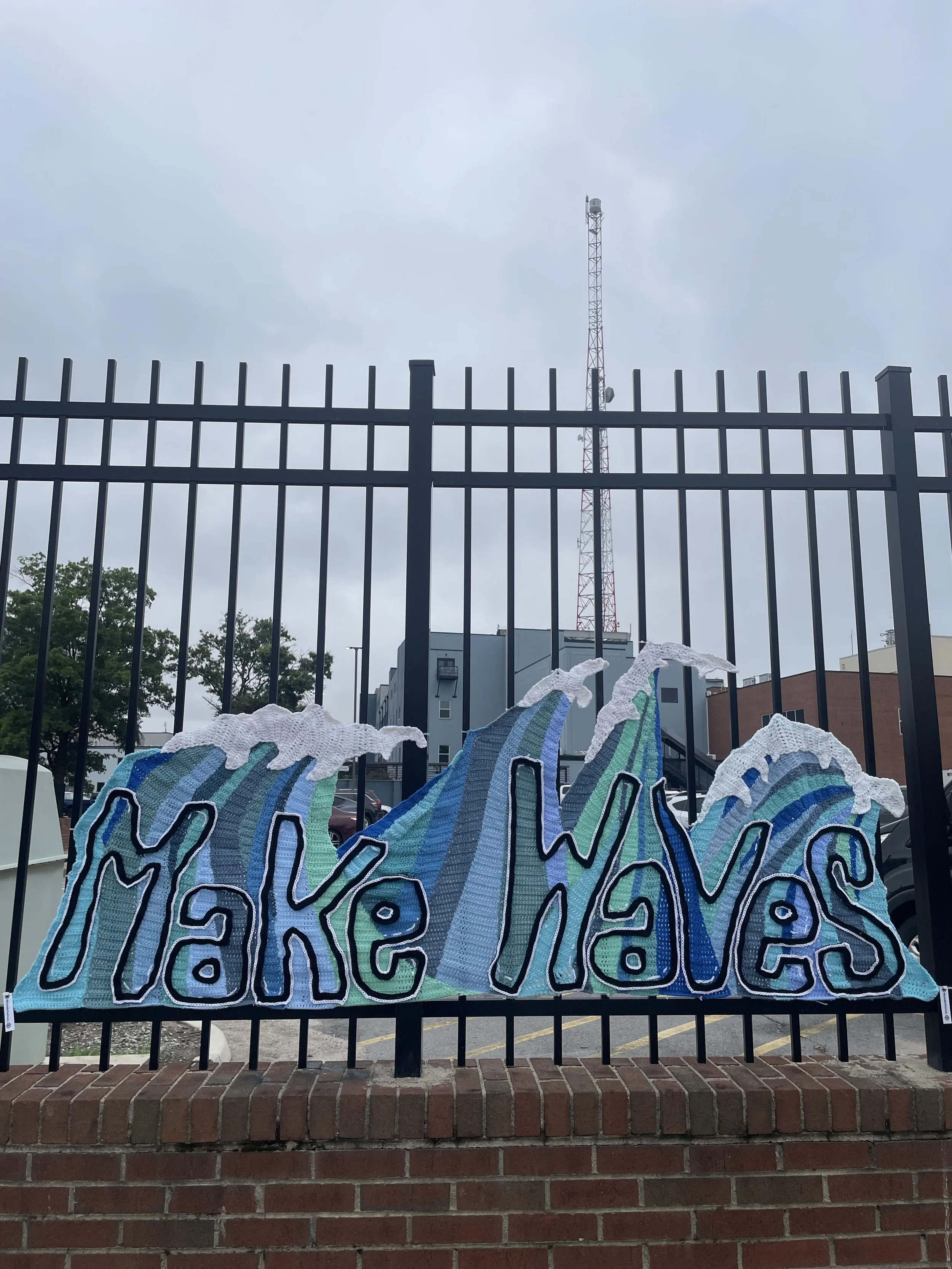 Make Waves, Acrylic fiber, 36x60in, 2022.