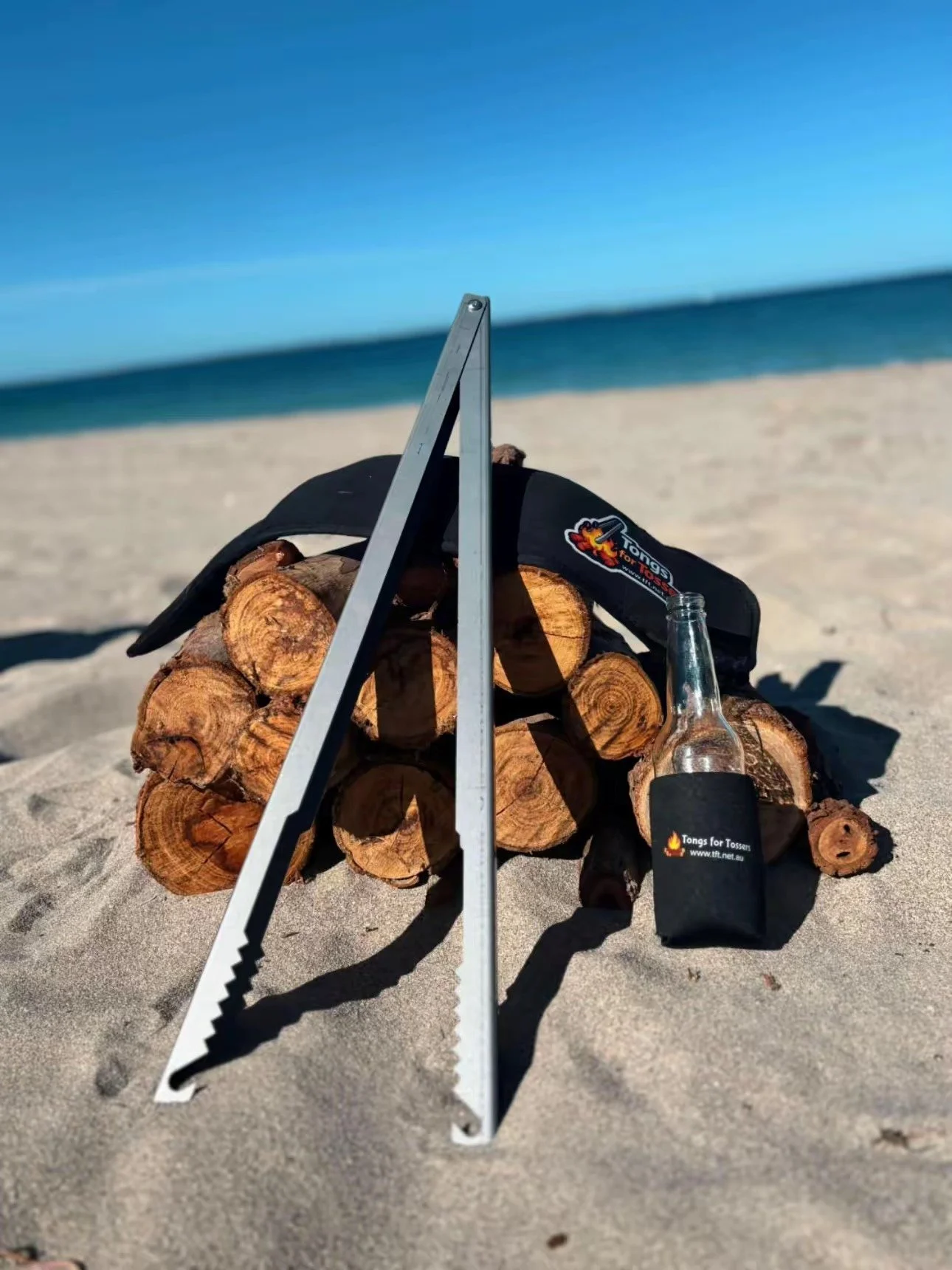Tongs for Tossers, made for the Aussie outdoors, here are the only fire tongs to own