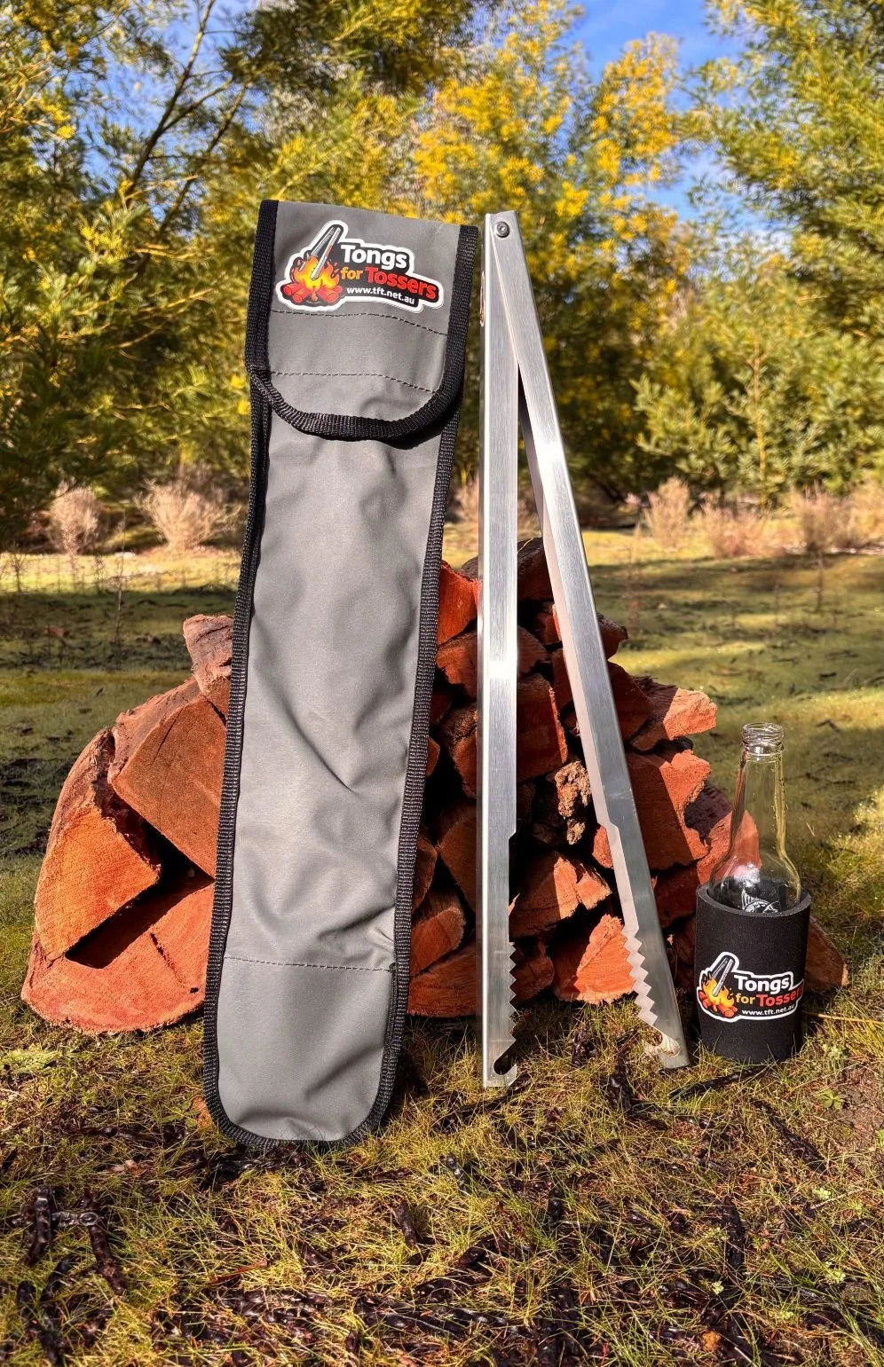 Tongs for Tossers offers two colour bags, green and grey