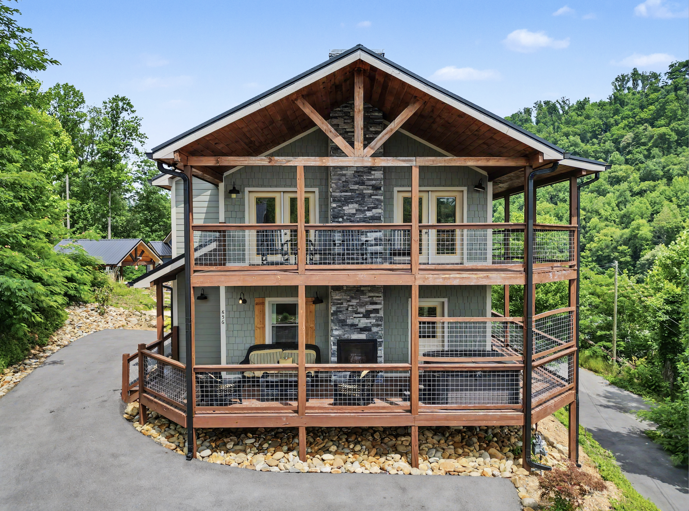 856 CREST VIEW DR, GATLINBURG, TN