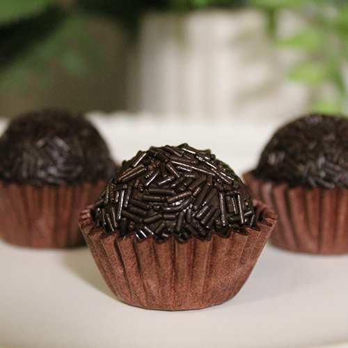 Dark-Chocolate-Brigadeiro-2.png