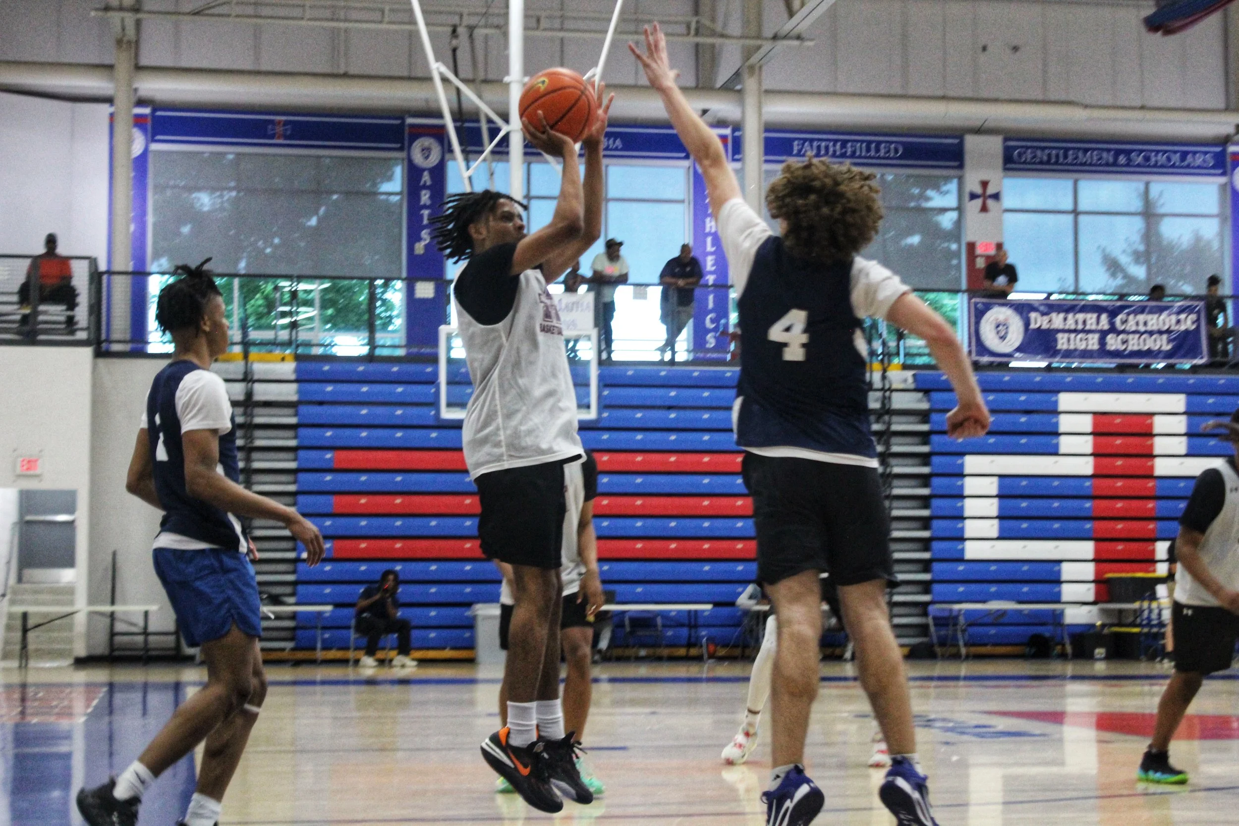 Dematha Capitol Hoops
