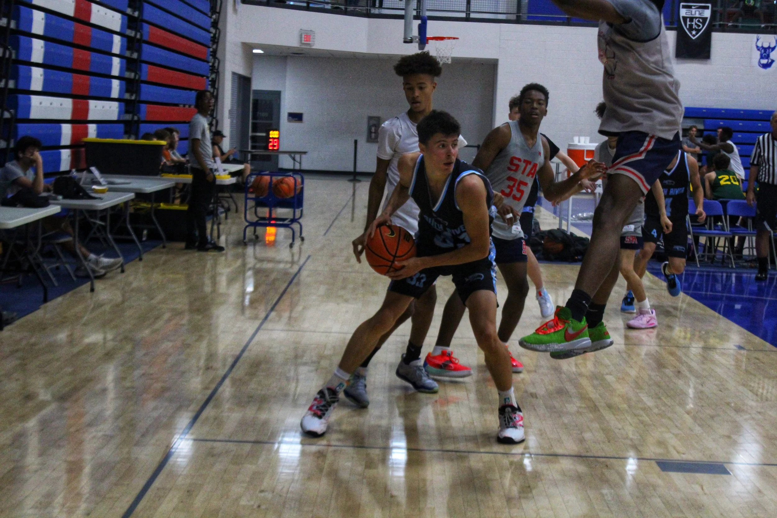 Dematha Capitol Hoops