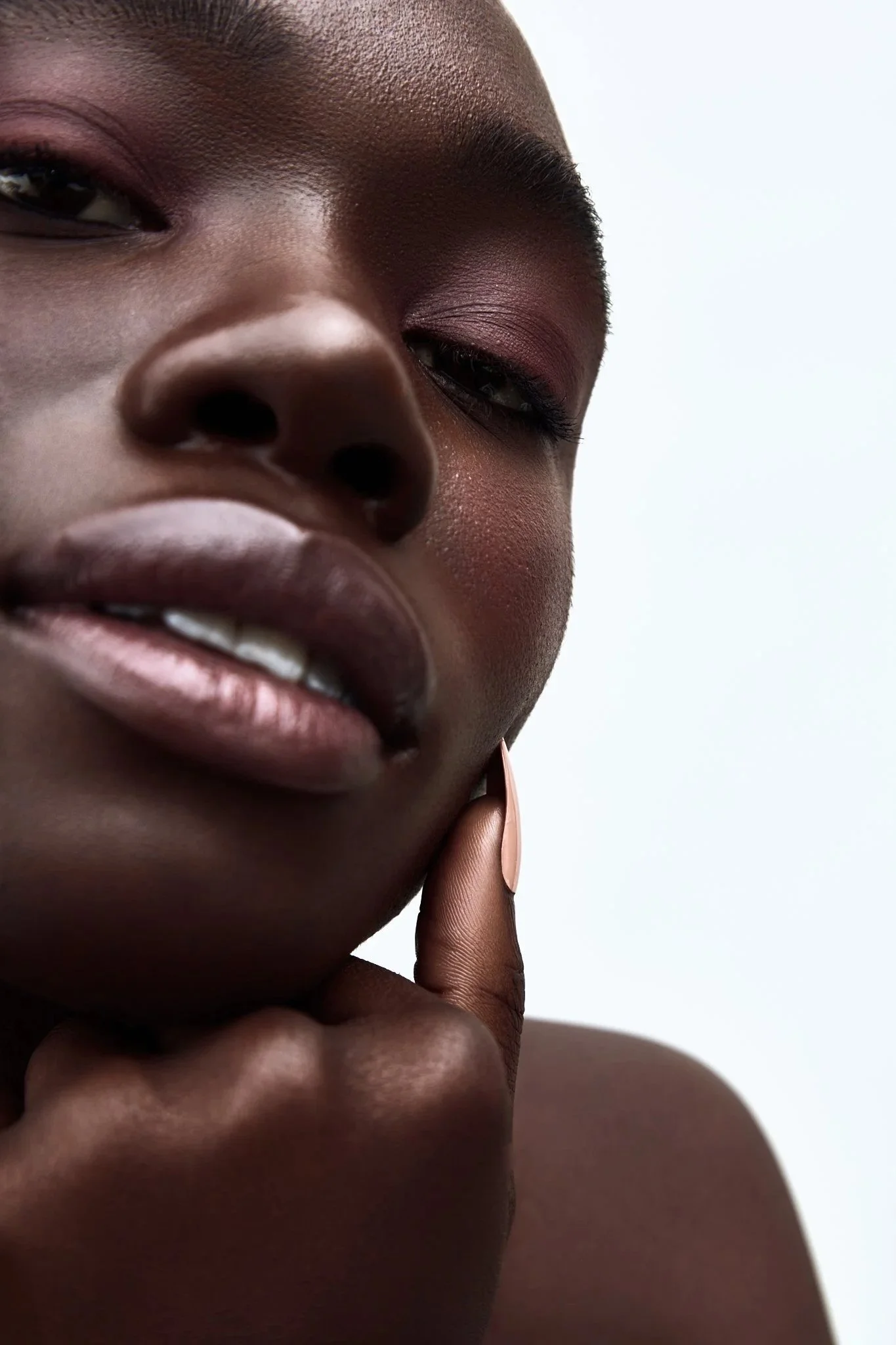 Los-angeles-beauty-photographer-model—makeup-cosmetics-fashion-photography-drake-hackney-deep-skin-beauty-skincare-glow-deep-skin-macro-lips.jpg