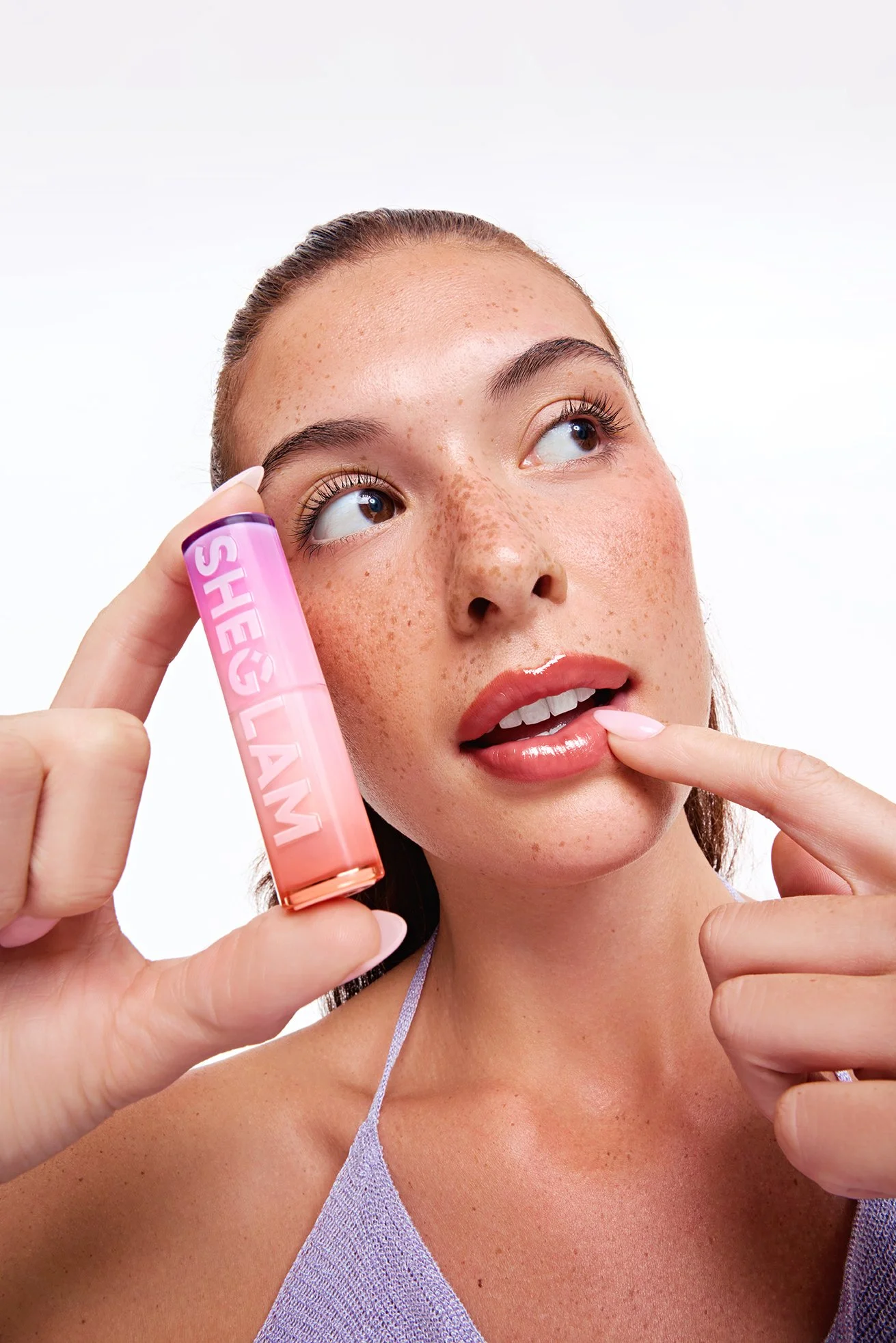 27_ Lip Classic Shine Plot Twist 0020_R2 copy.jpg