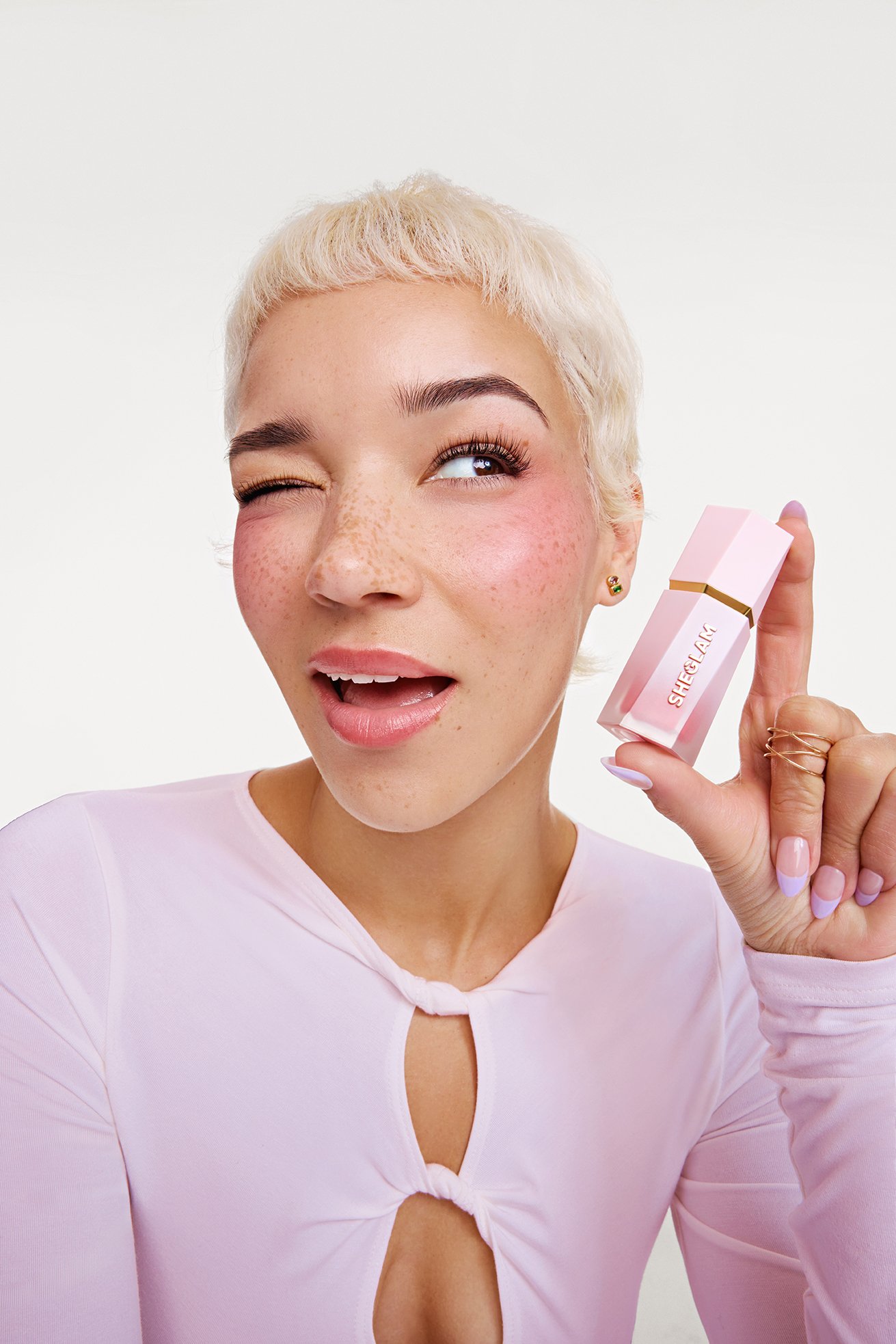 12_Matte Liquid Blush Hot Topic_0087_R2 copy.jpg