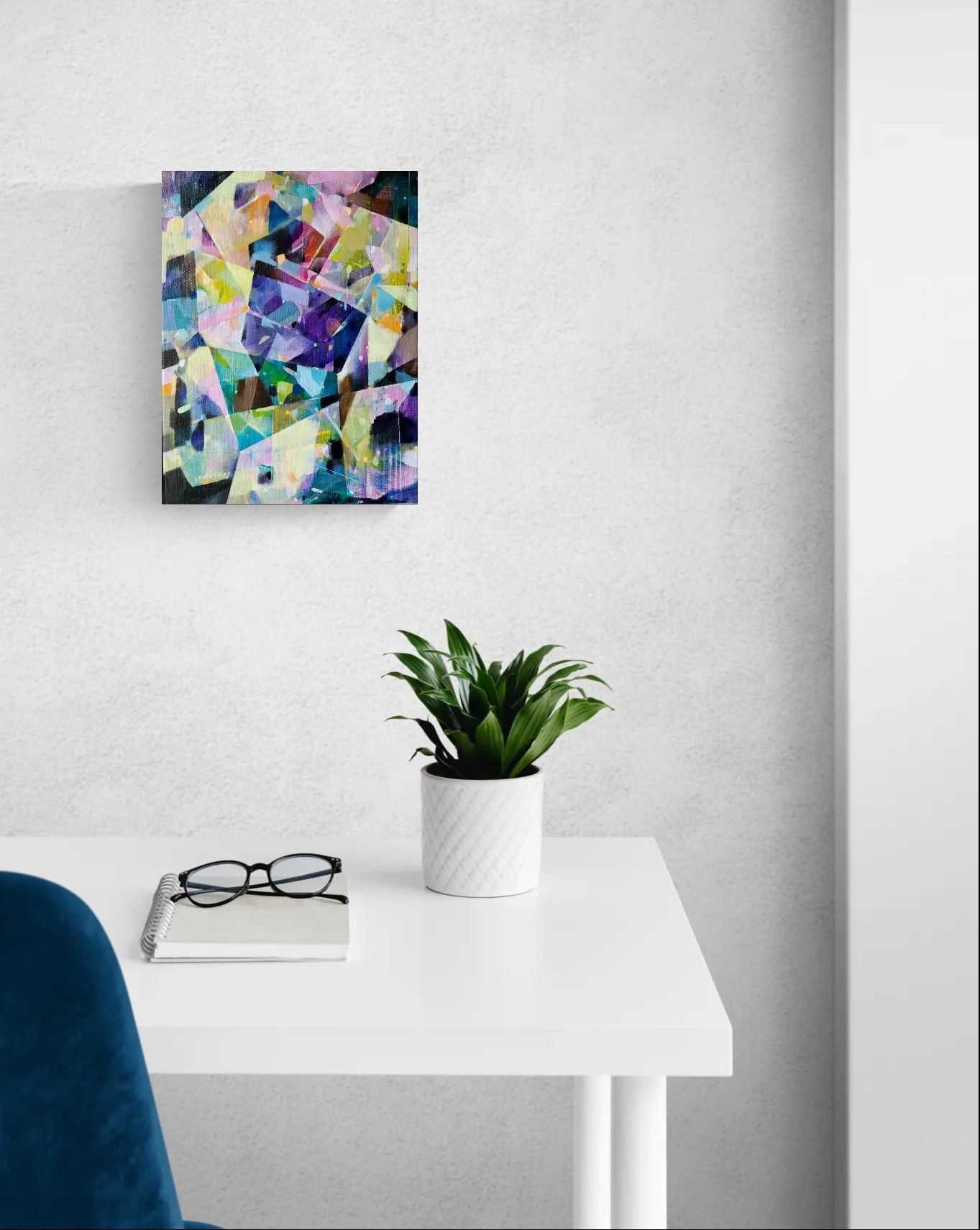 Bright minimal home office (3).jpeg