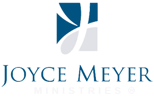 Logo van Joyce Meyer Ministries met een grafisch symbool en tekst