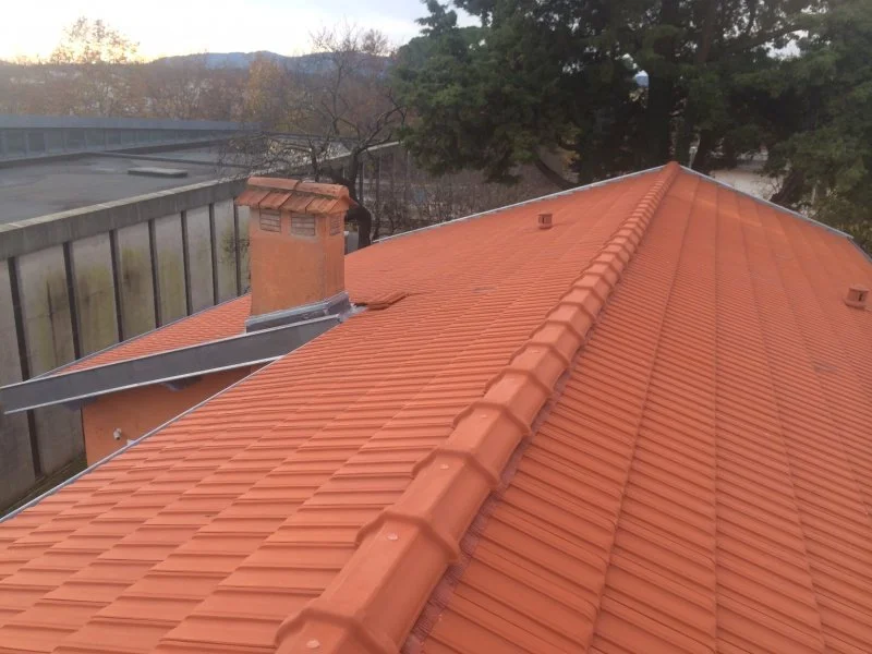 Réfection de la toiture des locaux de la Police Municipale de Mouans-Sartoux