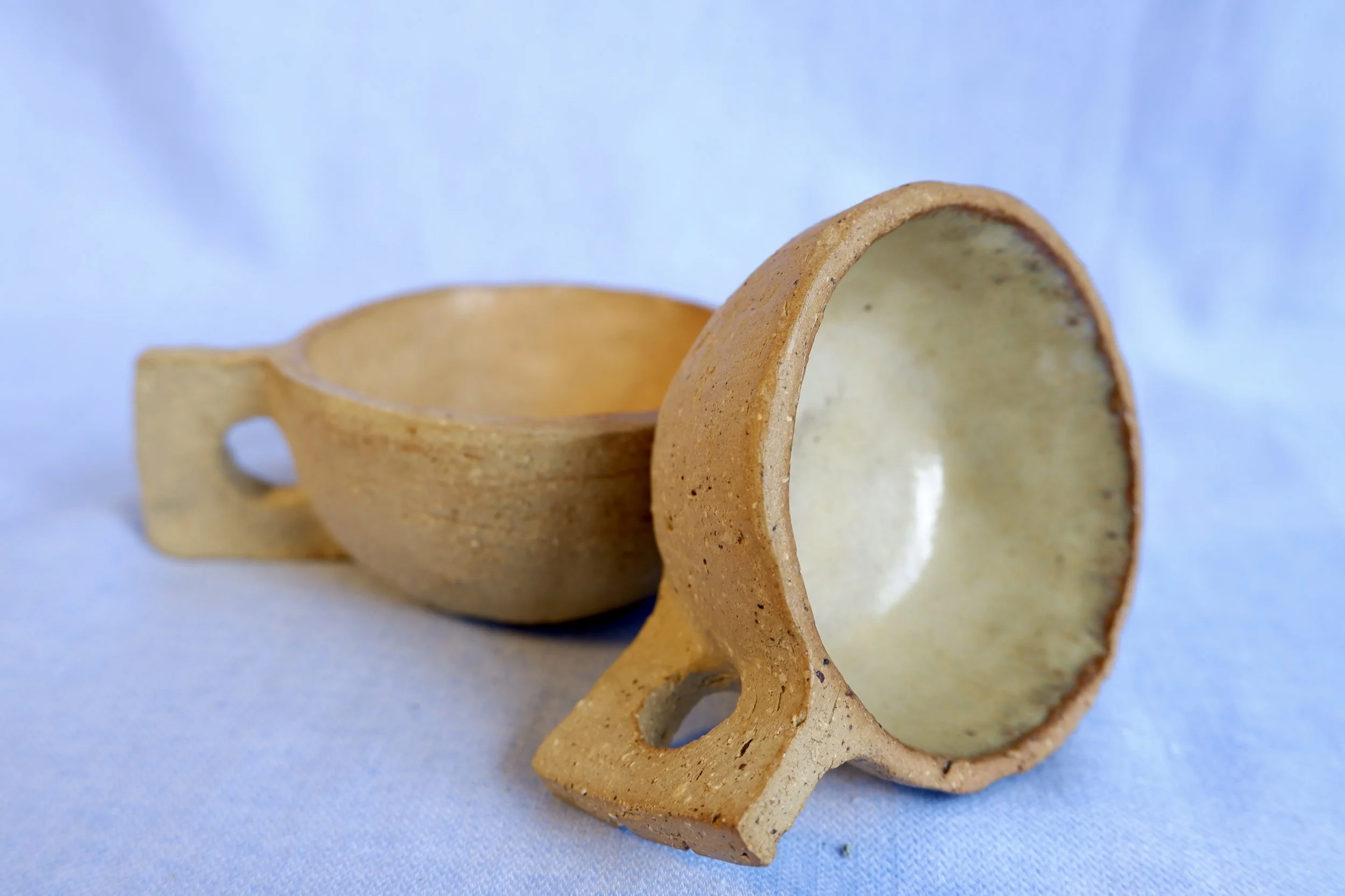A holder of tea.