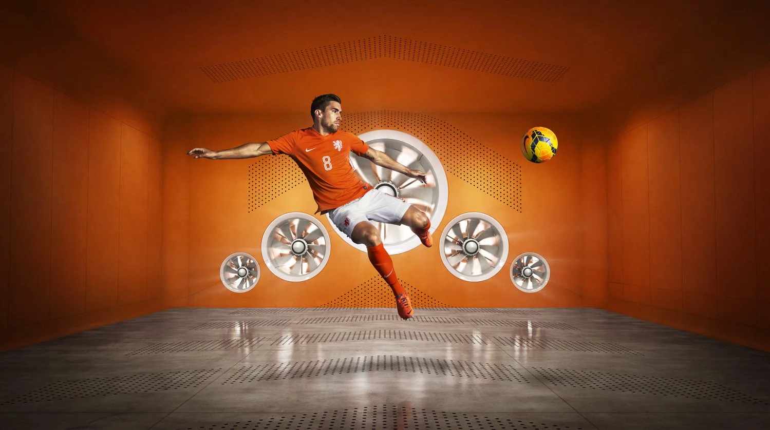 Sp14_FB_NTK_NDL_Strootman_Hero_01.jpg