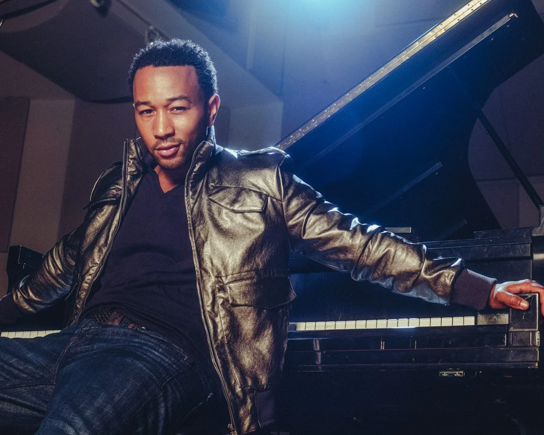 JOHN LEGEND
