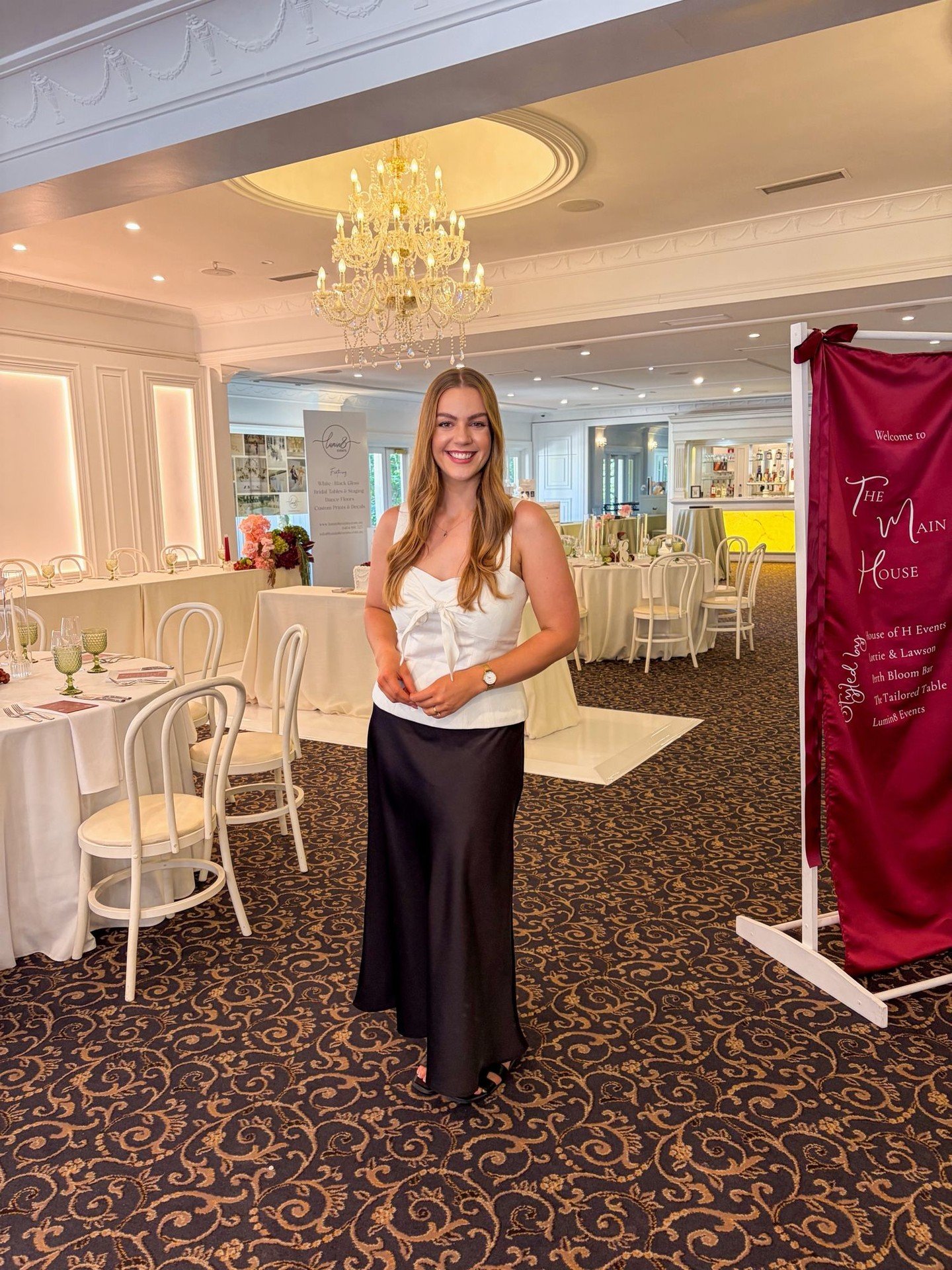 IT&rsquo;S GO TIME! 

@swanvalleyweddingopenday is happening between 4pm and 9pm TONIGHT! 21 incredible venues, and an insane line-up of suppliers across all venues, means this is the perfect time to get planning. 

If you are interested in booking u