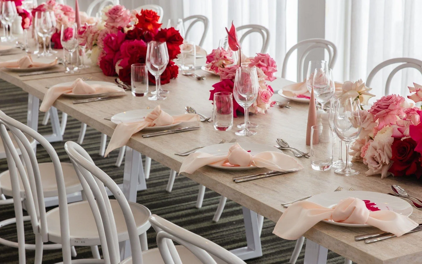 Pink and red colour bomb against the bright whites at The Marina Mindarie for an intimate long table wedding &hearts;

With some of our faves: 
Florals: @sonnyandwillow
Furniture: @heart_strings_hire_n_style
Stationary: @wildorchidcreative
Napkins: @