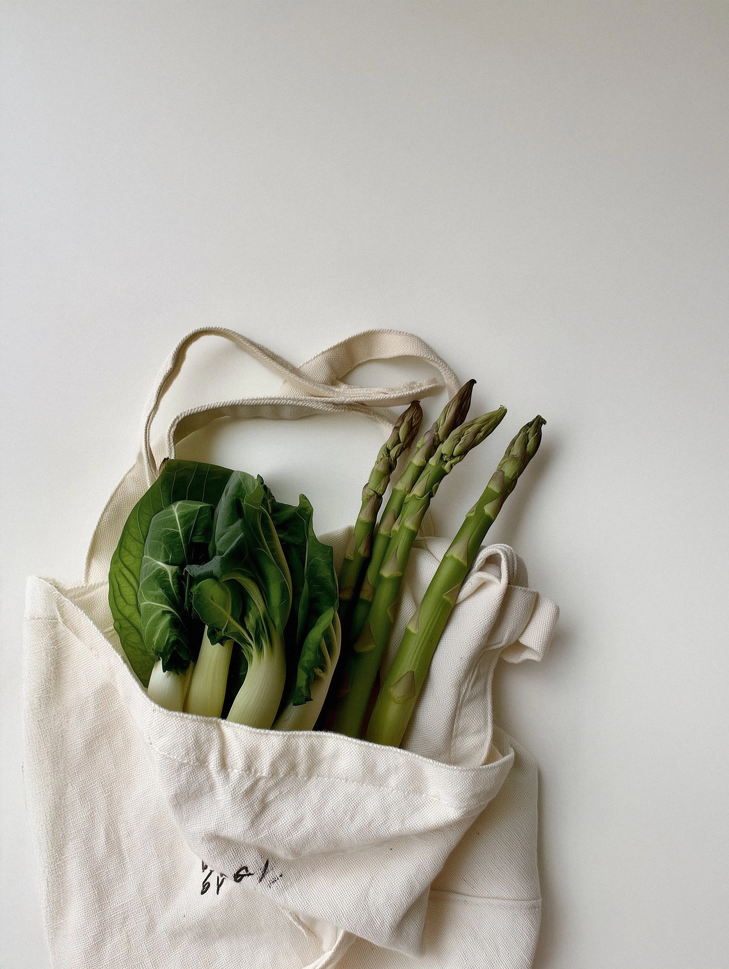 How to Actually Eat for Energy When You Have No Time and High Stakes