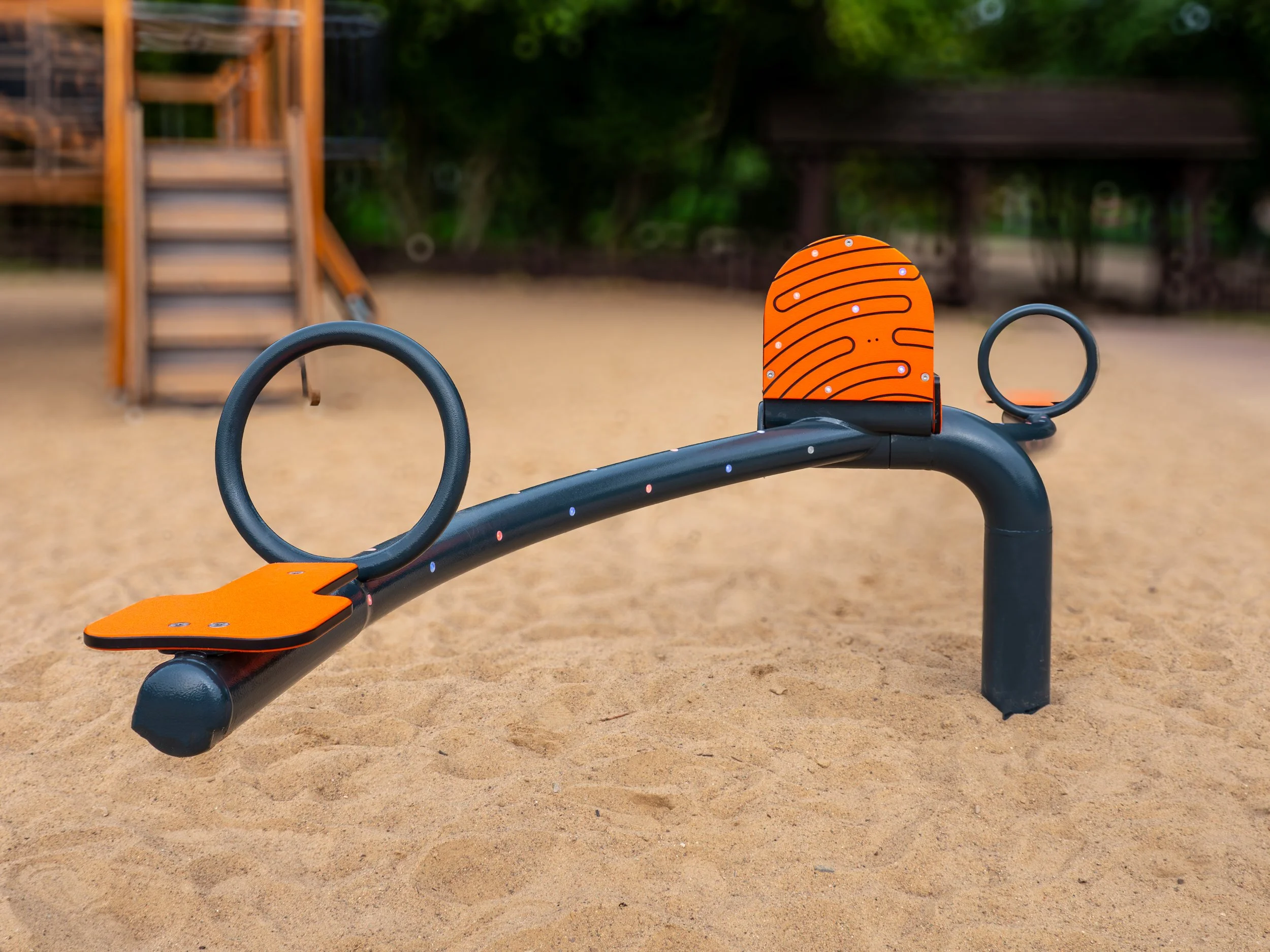 realizacja-1-hustawka-wagowa-snake-lumo-play-11_1.jpg