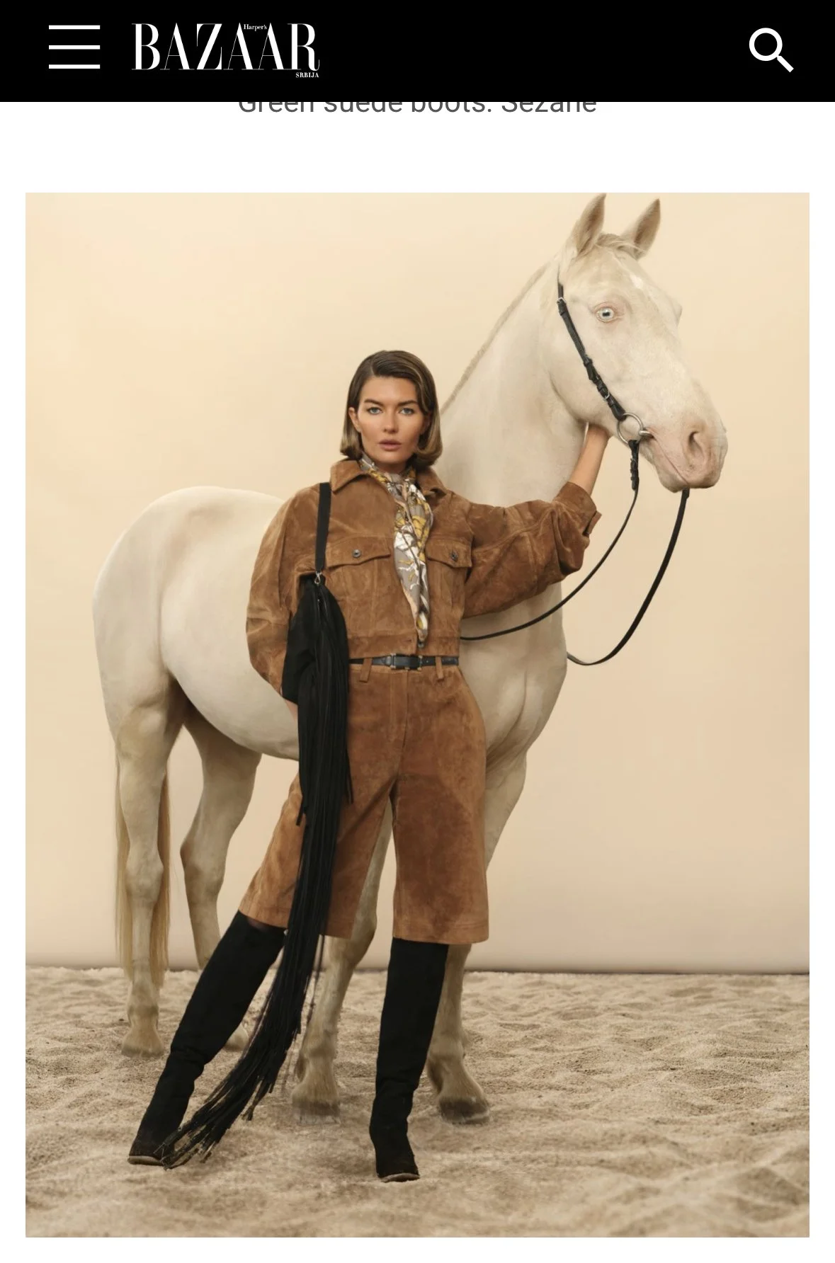 Cavallo addestrato durante uno shooting moda a Milano con Gaia Esposito