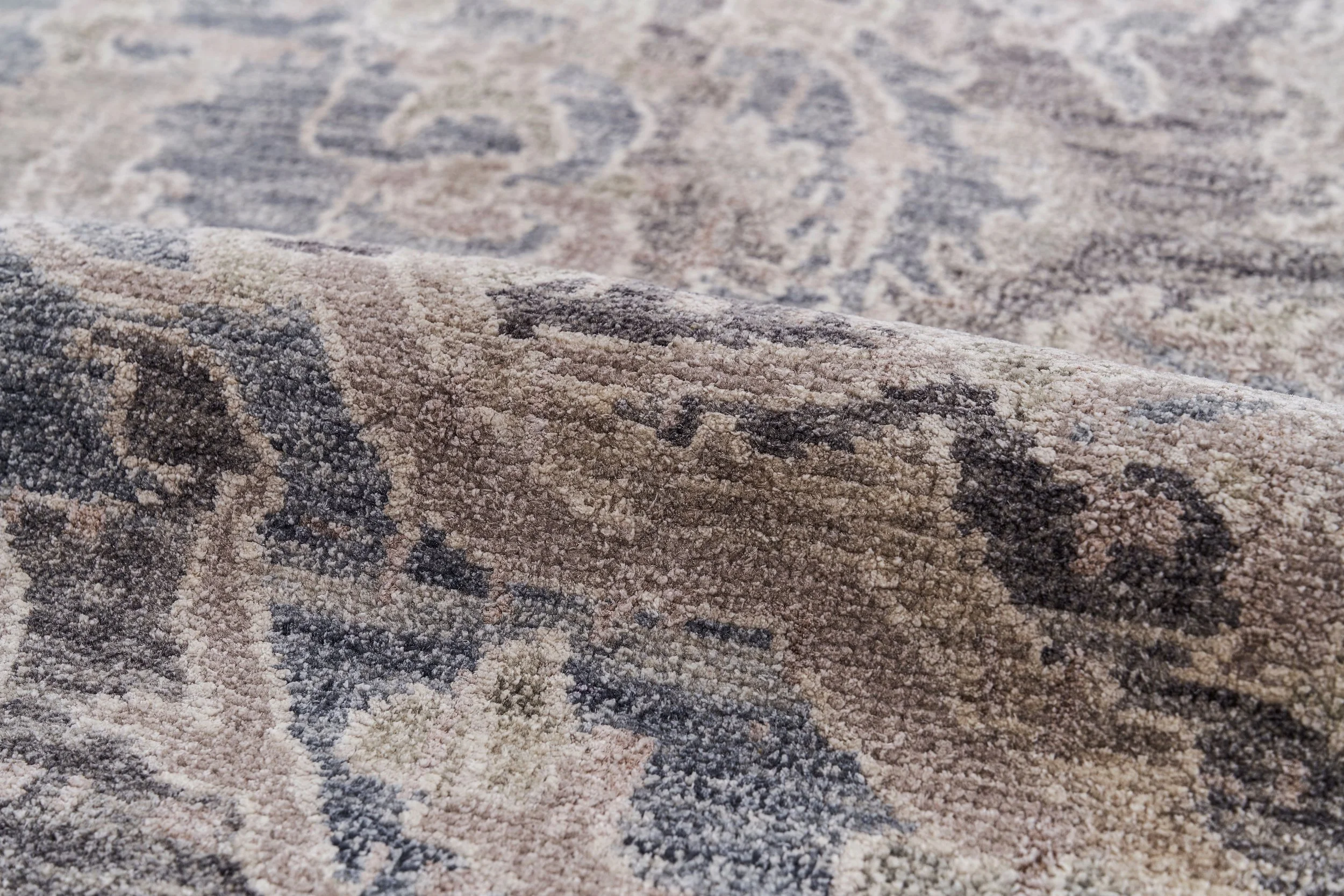 Met 19 Cool SH_close.jpg