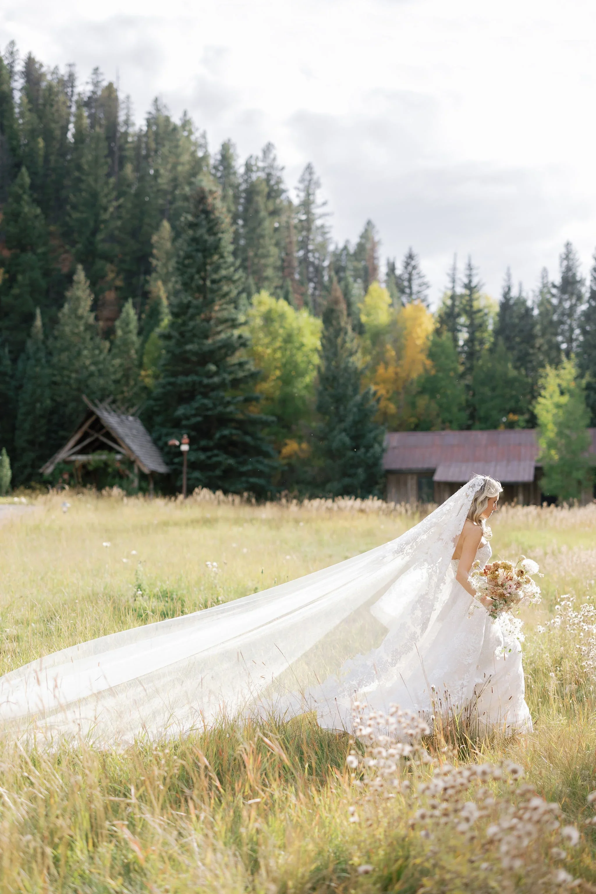 Dunton+Hot+Springs+Destination+Wedding_Heirlooms+Durango_Masha+Golub_photo_by_Masha_Golub(506)+(1).webp