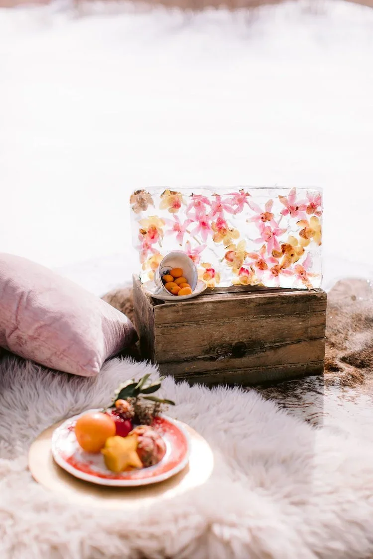 Heirlooms+shoot_pink+&+peach+picnic+with+frozen+florals.webp