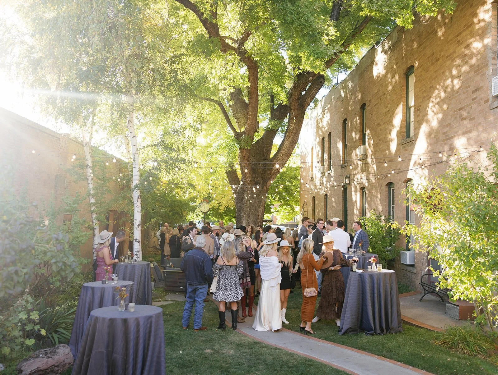 Heirlooms Design_Destination Colorado Wedding1609.jpg