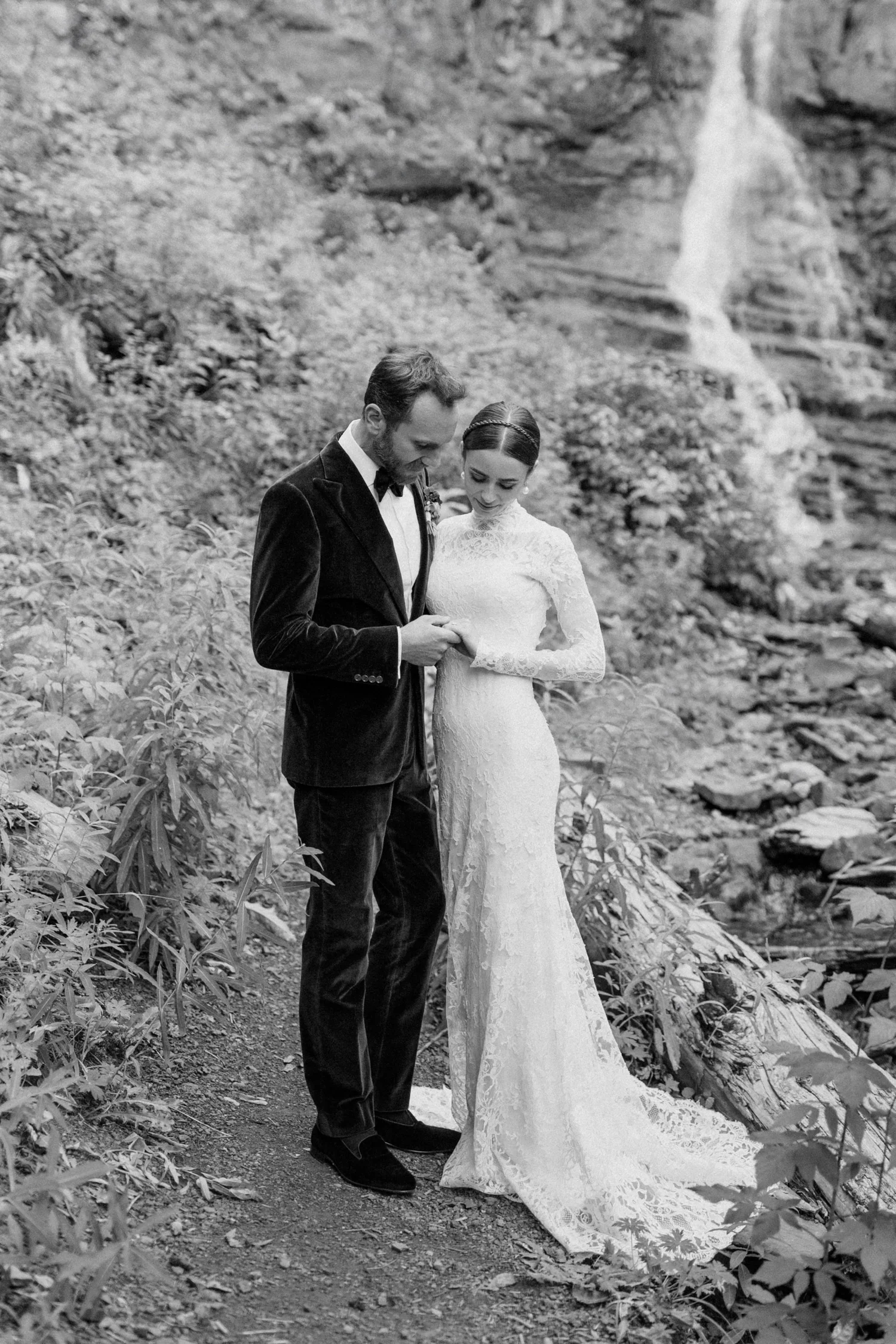 Heirlooms+Design_cedar+and+pines_Lily+Collins+wedding-12.Dunton Hot Springs.webp