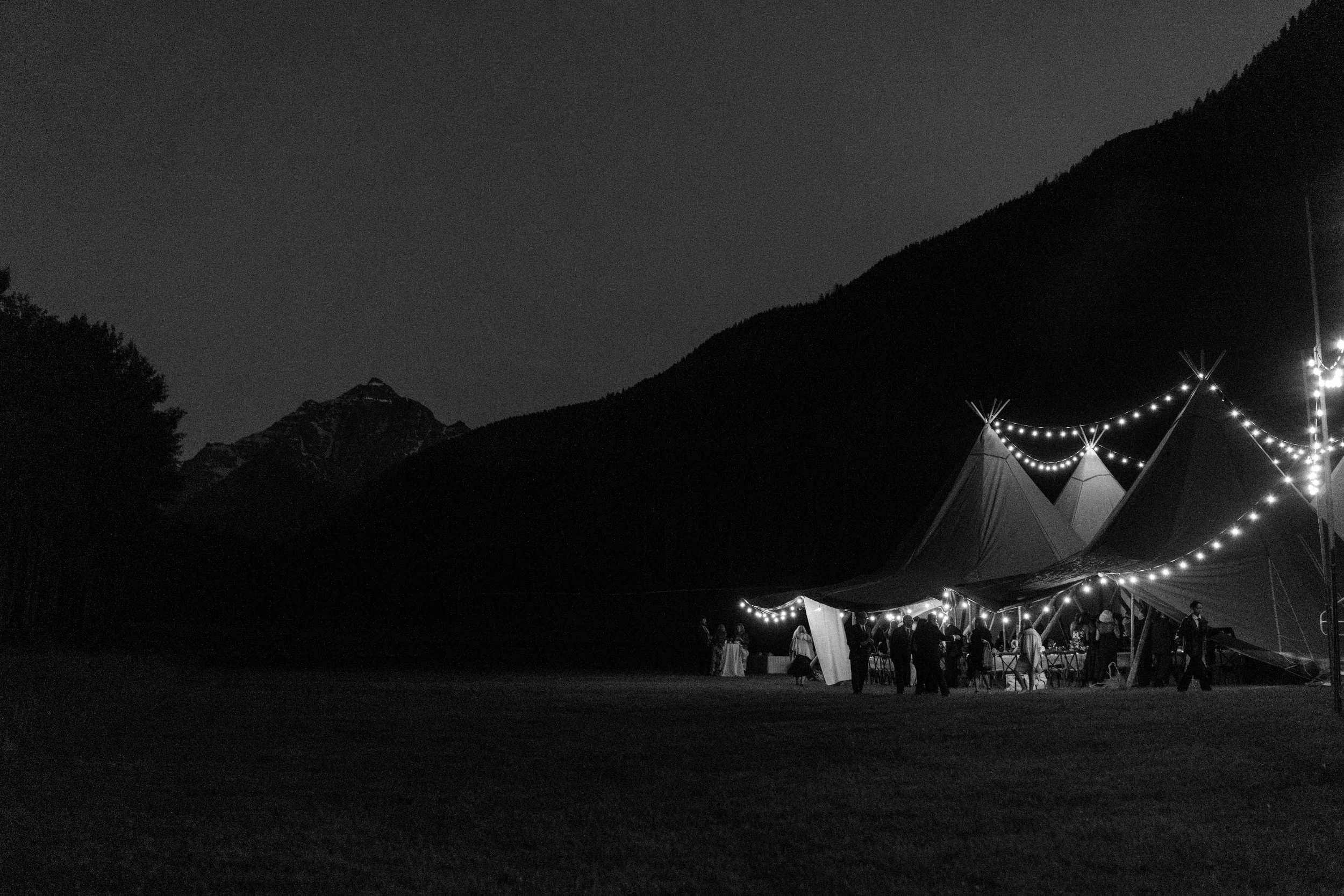 Aspen Wedding_Heirlooms Design__EMKStudio-613.jpg