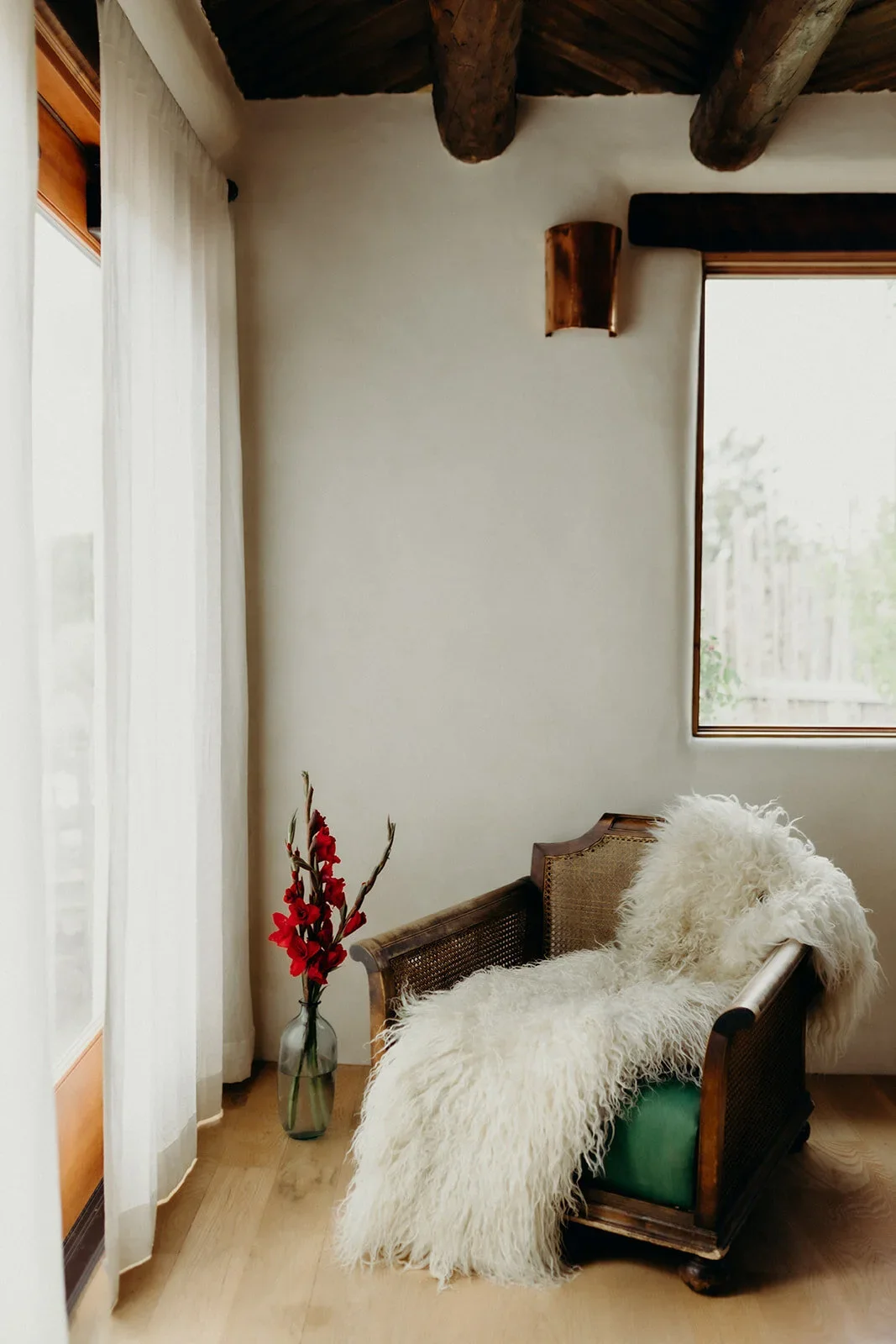 Heirlooms Design_The Stakeout Taos026_destination wedding.webp