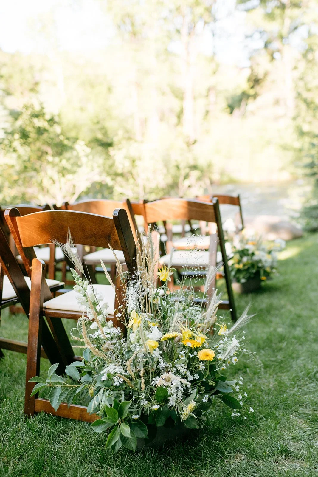 Paula+B+Photo_Heirlooms+Design_destination+wedding-aspen-wedding-ceremony-details-23.webp