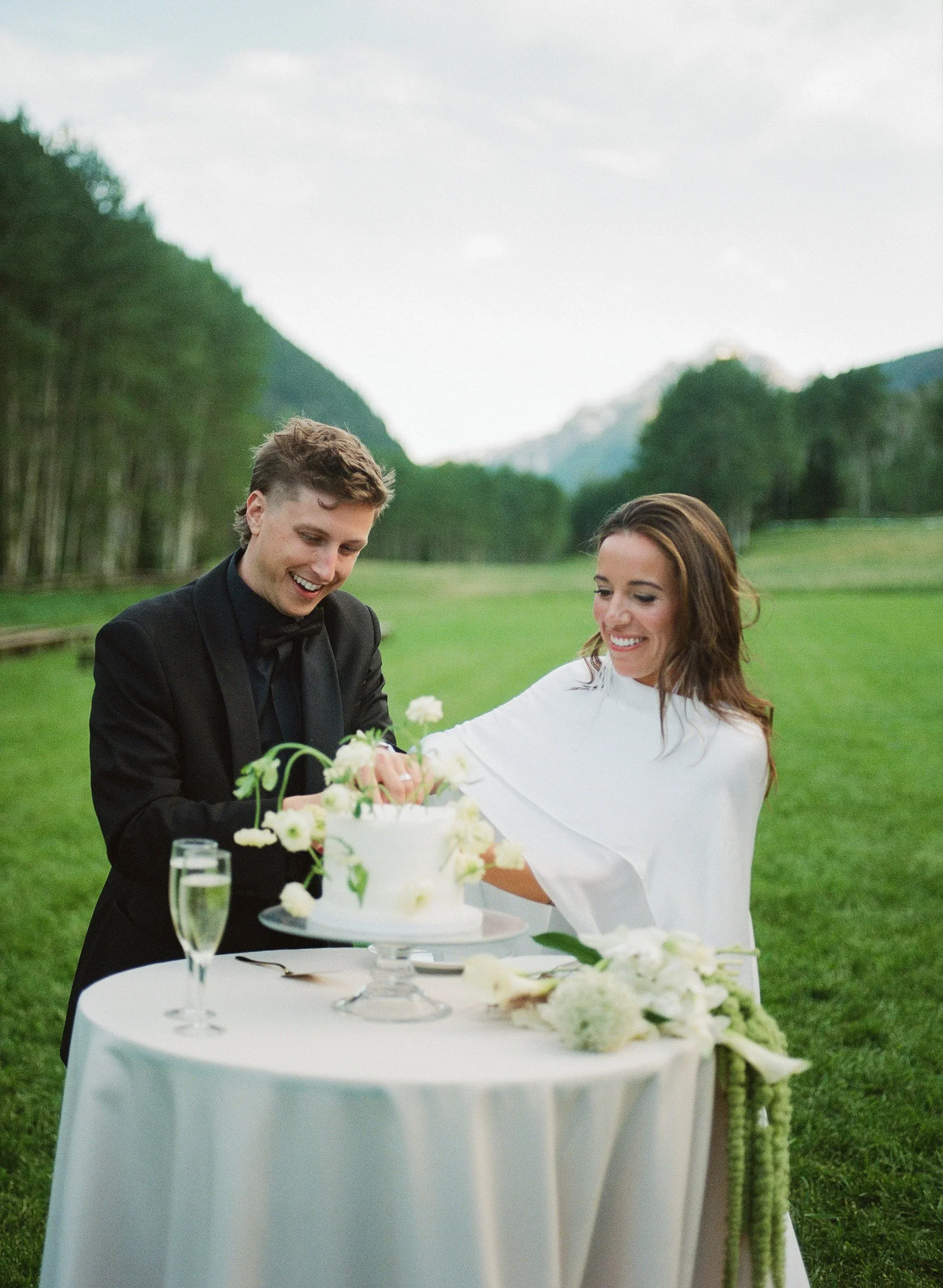 Aspen+Wedding_Heirlooms+Design__EMKStudio-482.webp