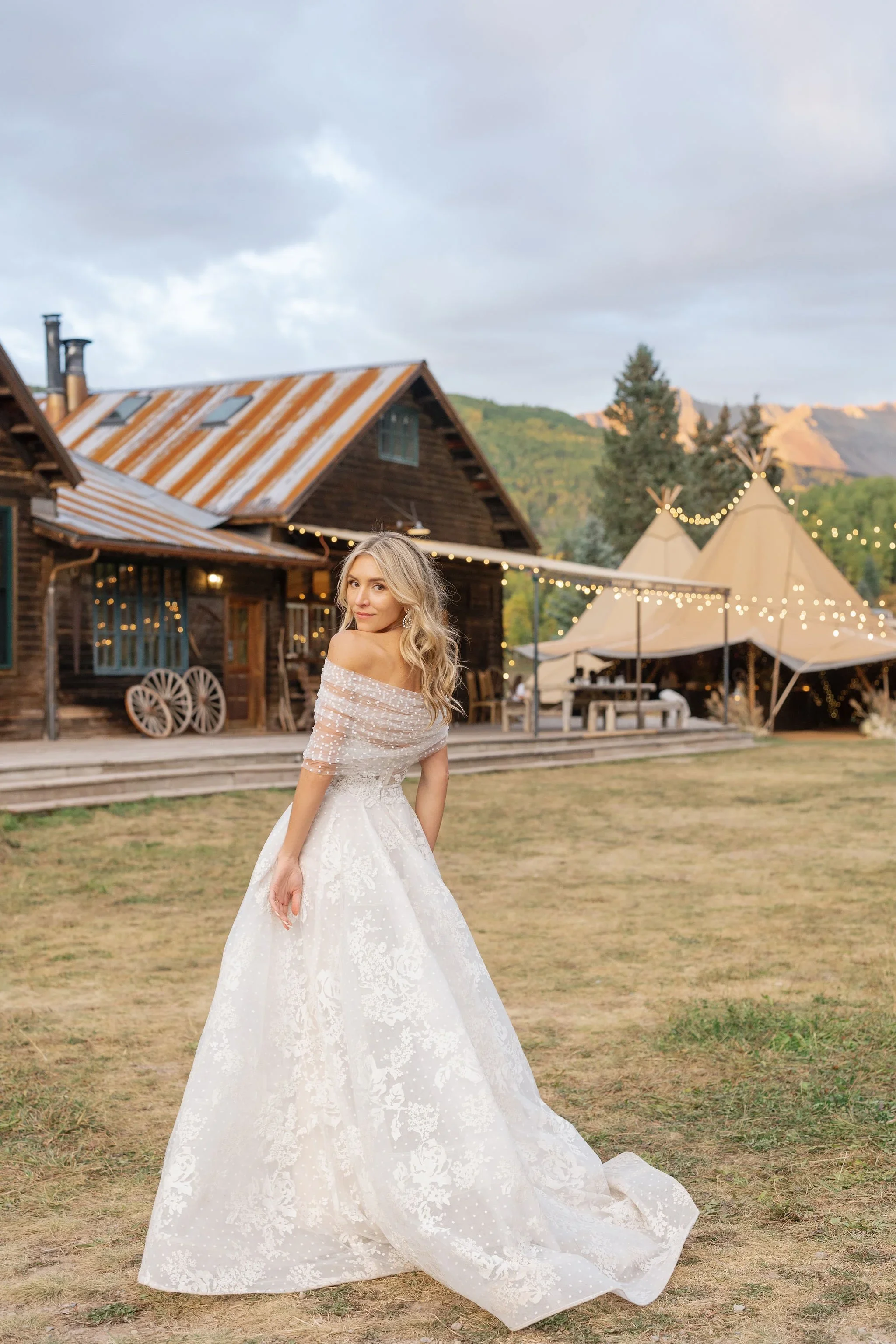 Dunton+Hot+Springs+Destination+Wedding_Heirlooms+Durango_Masha+Golub_photo_by_Masha_Golub(661).webp