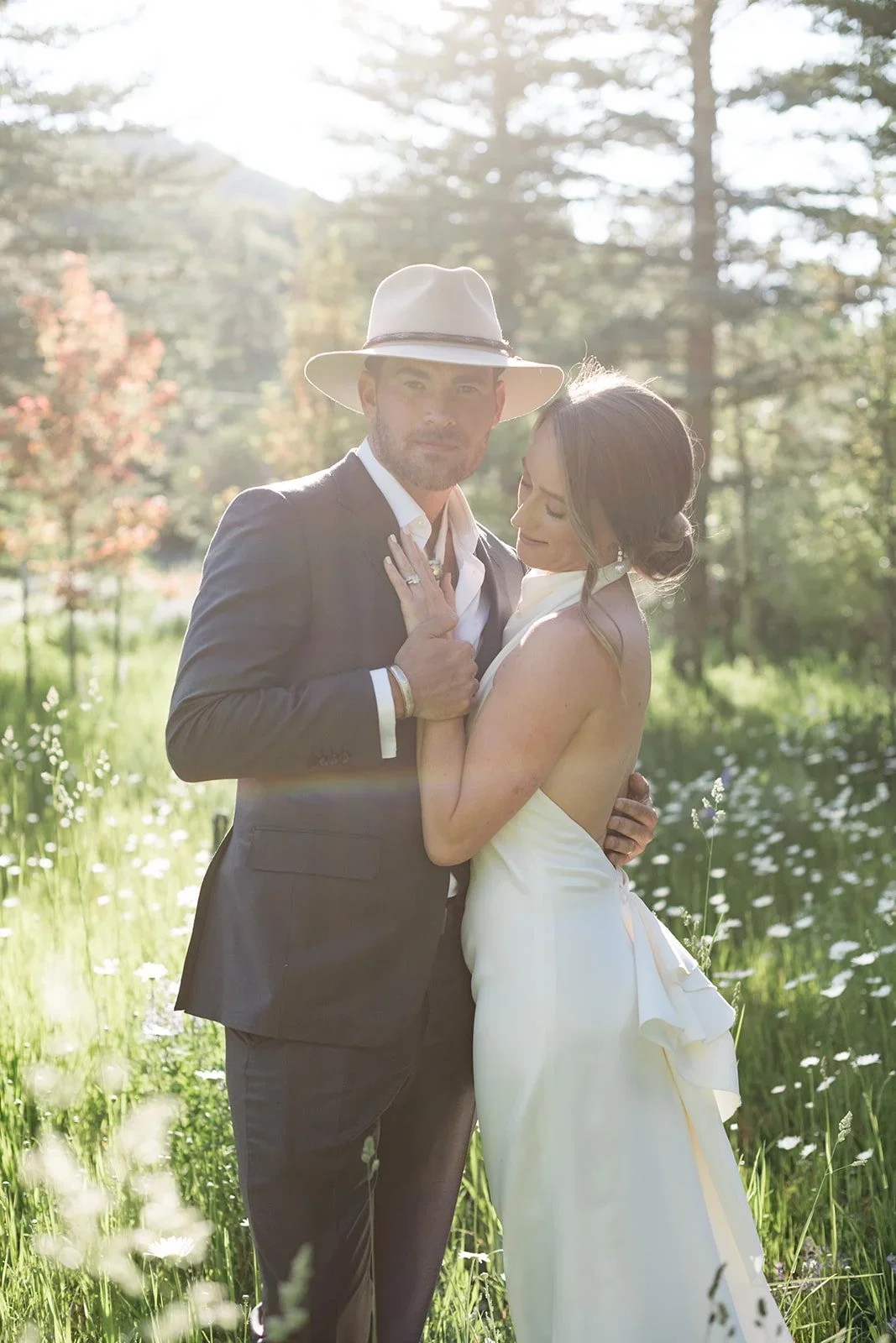 Paula+B+Photo_Heirlooms+Design_destination+Aspen+wedding-aspen-wedding-59.webp
