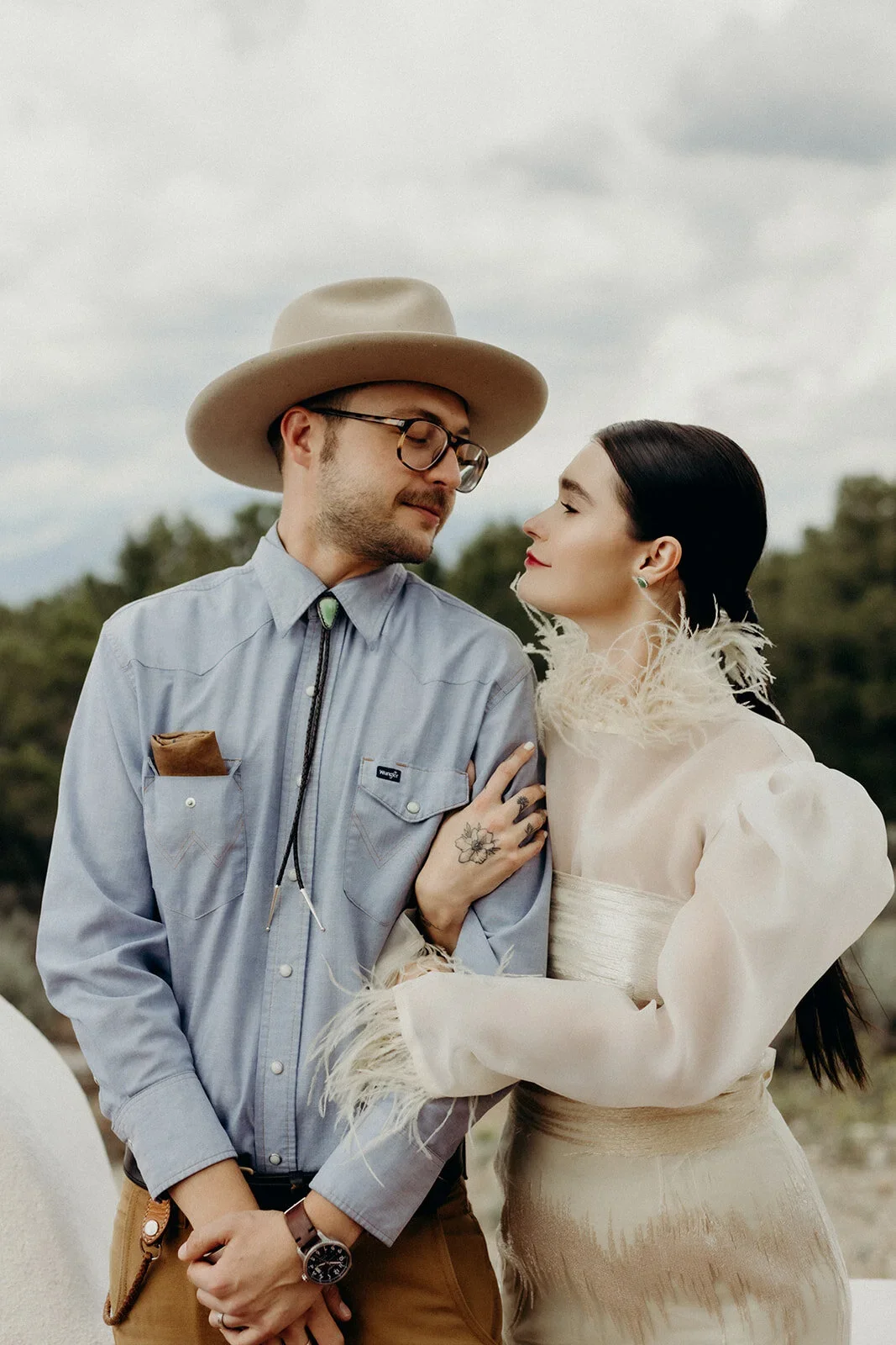 Heirlooms Design_The Stakeout Taos058_destination wedding.webp