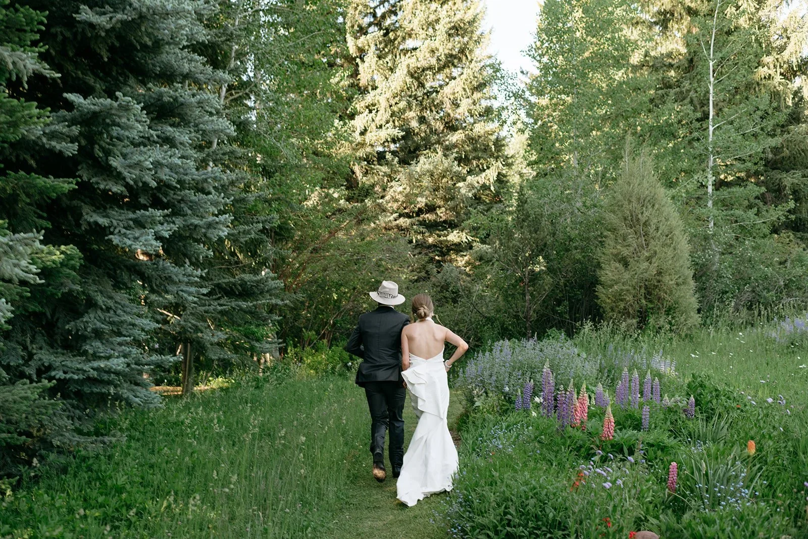 Paula+B+Photo_Heirlooms+Design_destination+Aspen+wedding-aspen-wedding-83.webp