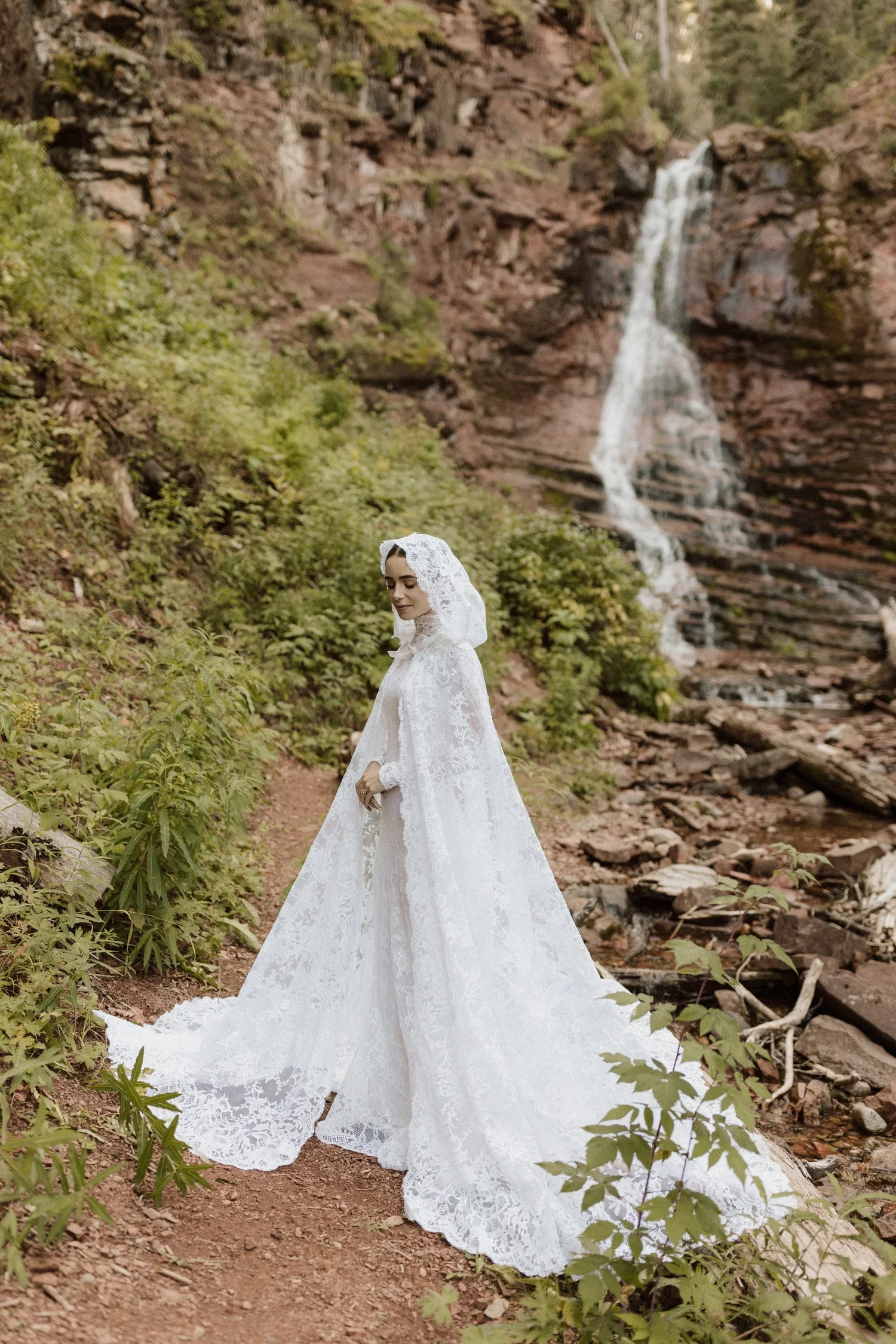 Heirlooms+Design_cedar+and+pines_Lily+Collins+wedding-14.Dunton Hot Springs.webp