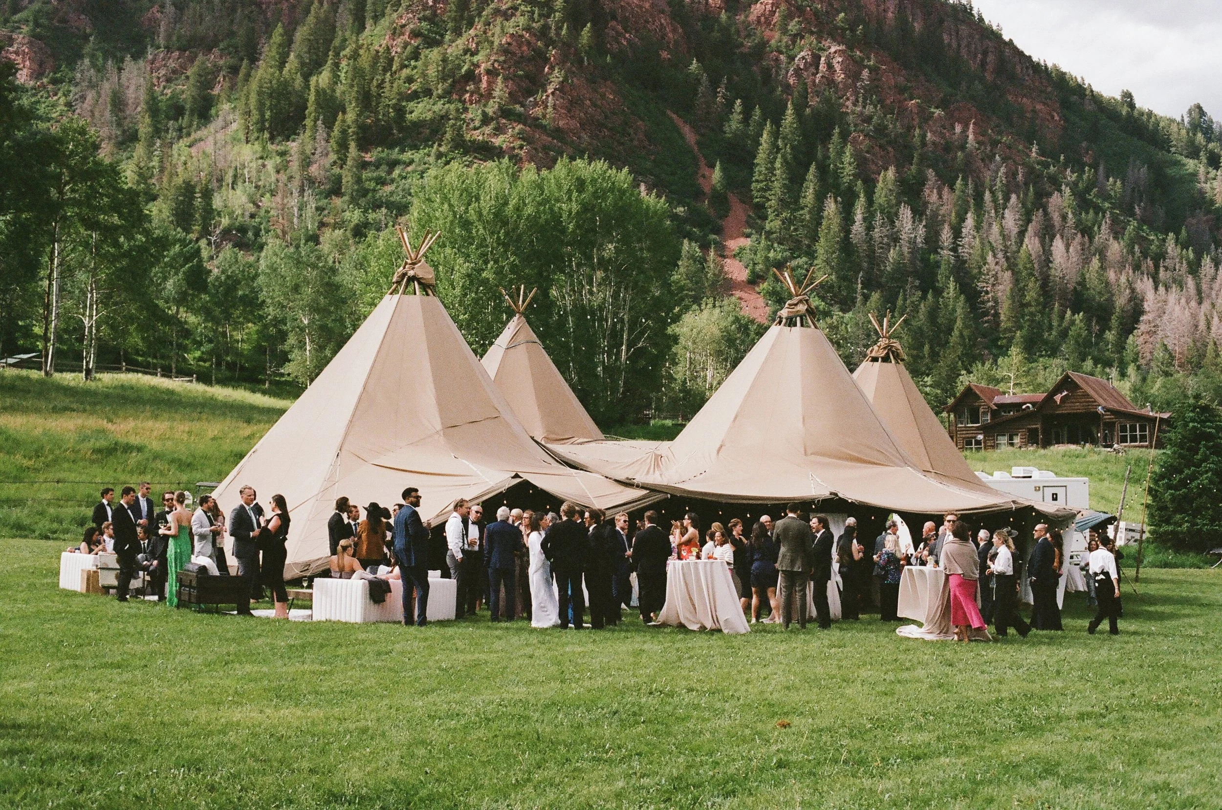 Aspen Wedding_Heirlooms Design__EMKStudio-339.jpg