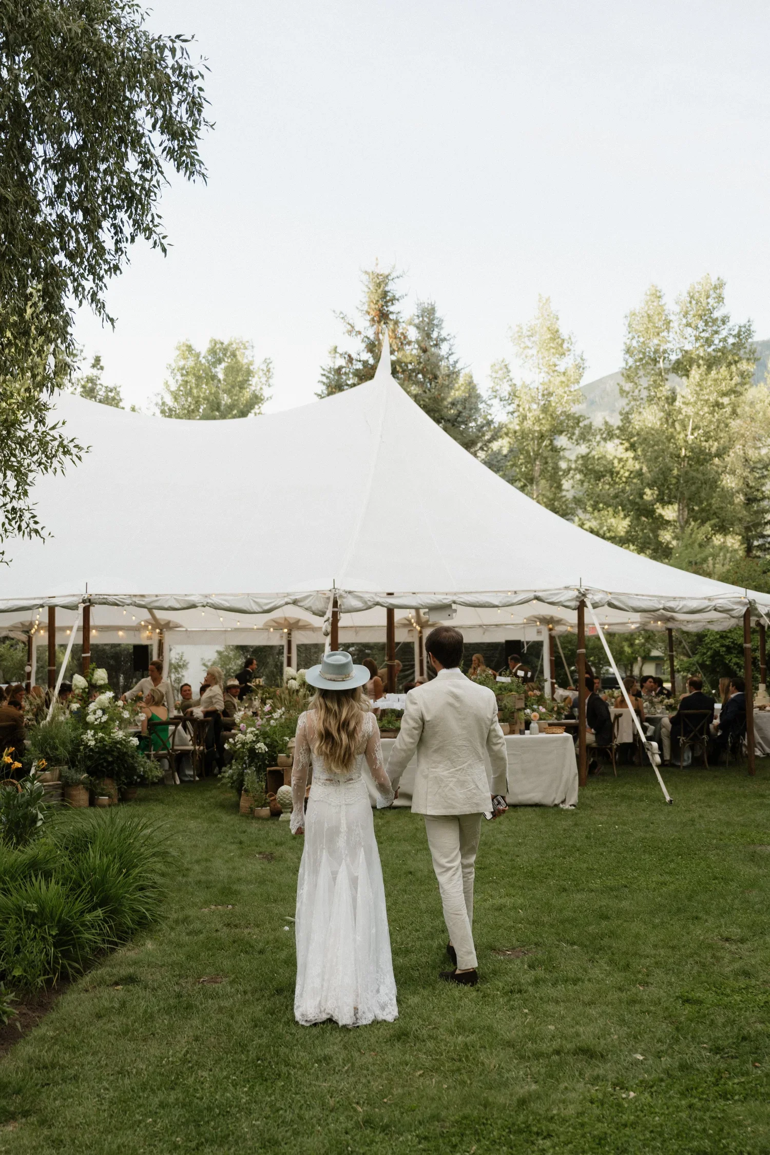 Heirlooms+Design+Samanta+Ruscher+Aspen+Wedding_2535.webp