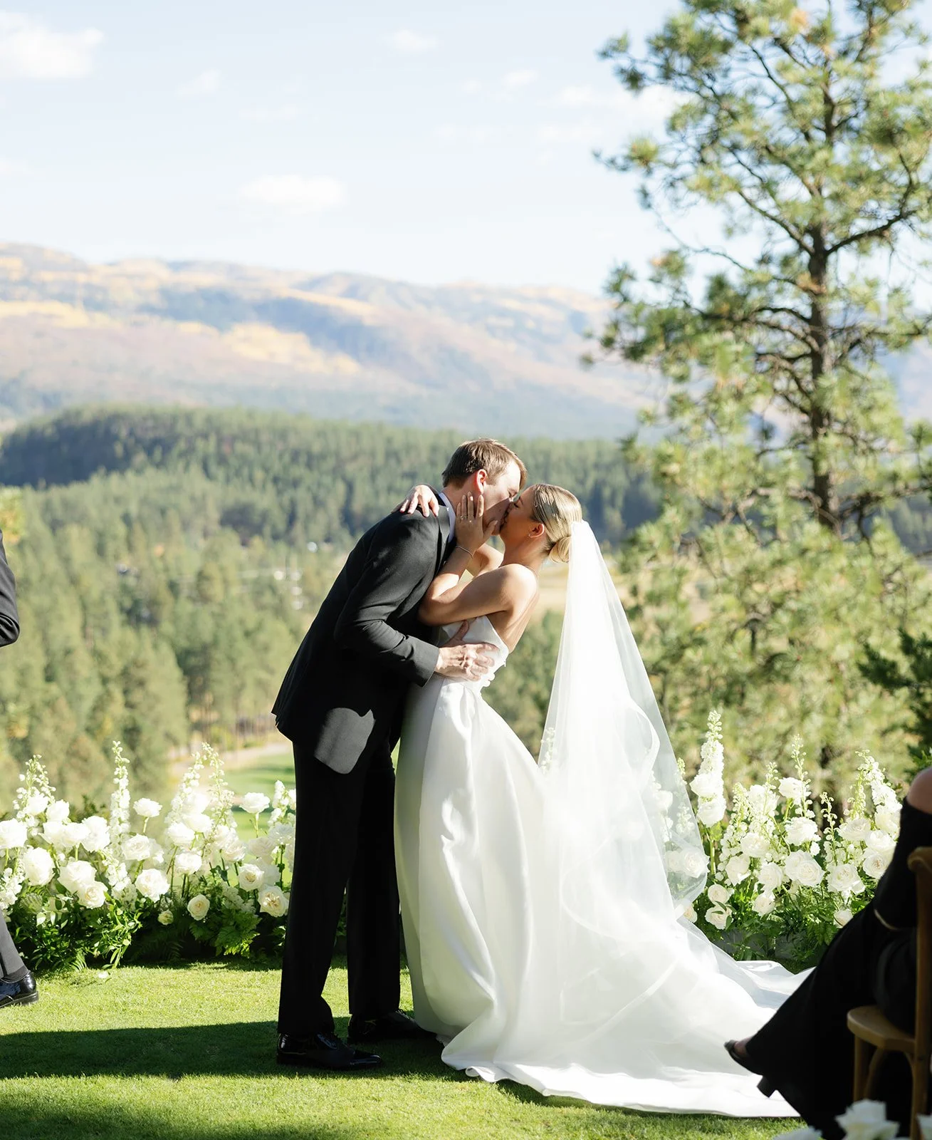 Heirlooms Design_Destination Colorado Wedding1A2680.jpg