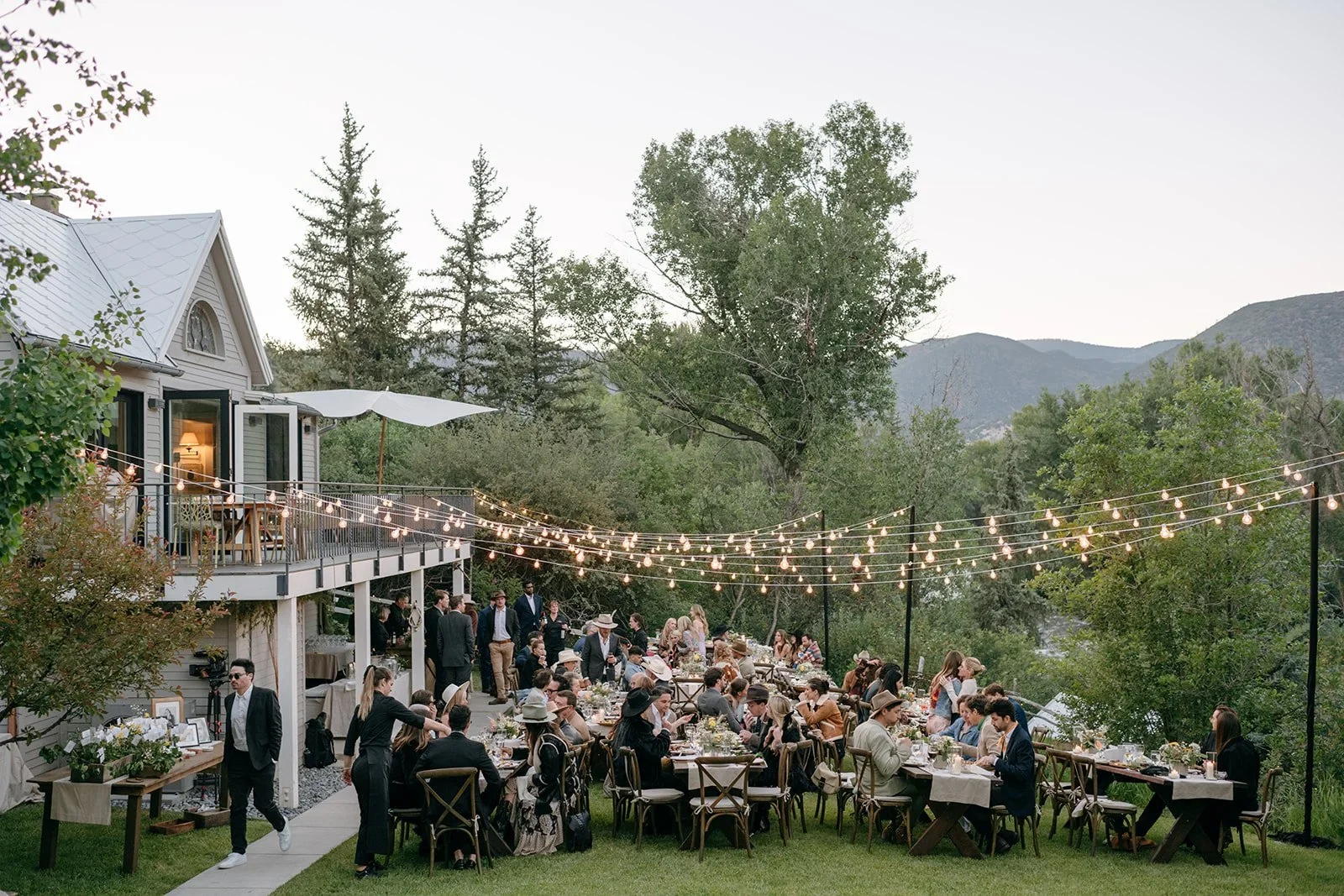 Paula+B+Photo_Heirlooms+Design_destination+wedding-aspen-wedding-reception-201.webp
