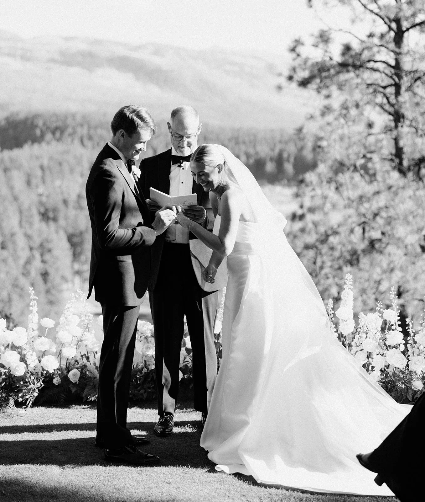 Heirlooms Design_Destination Colorado Wedding1A2661.jpg
